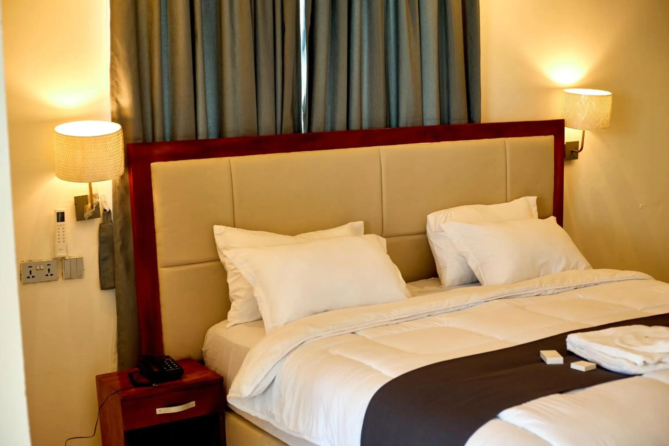 AIDEN HOMES AND APARTMENTS HOTEl