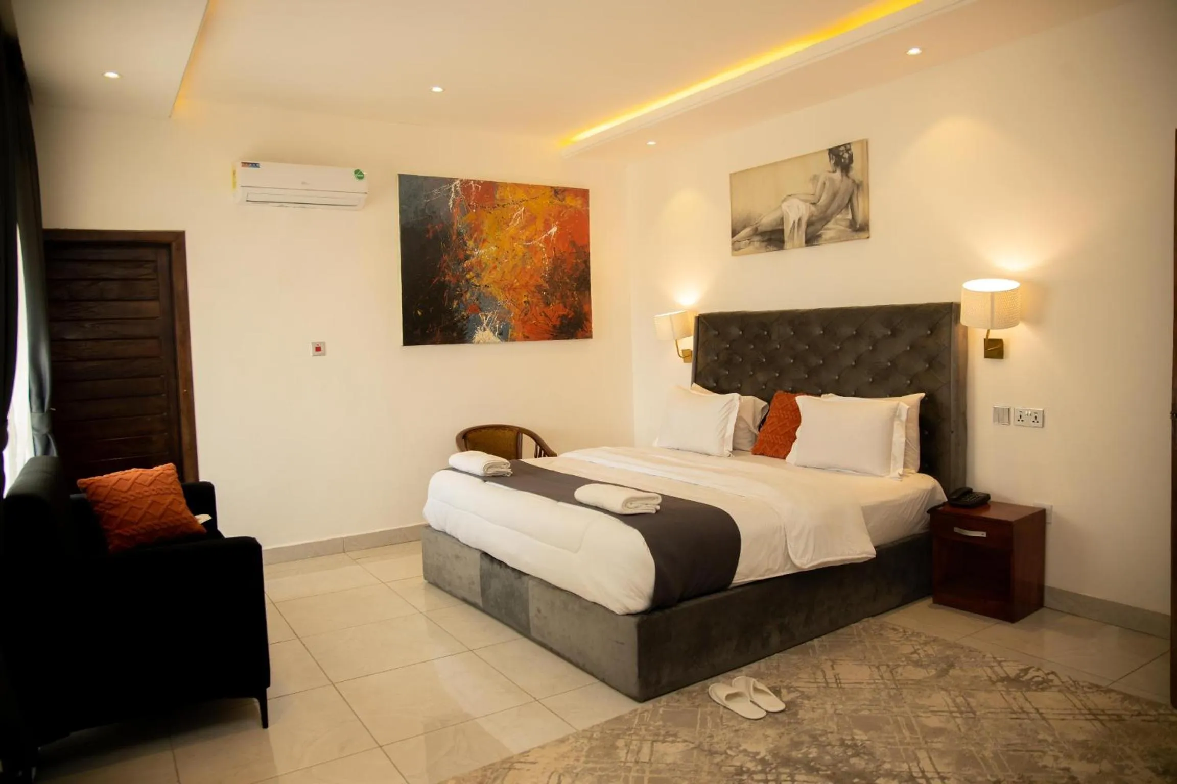 AIDEN HOMES AND APARTMENTS HOTEl