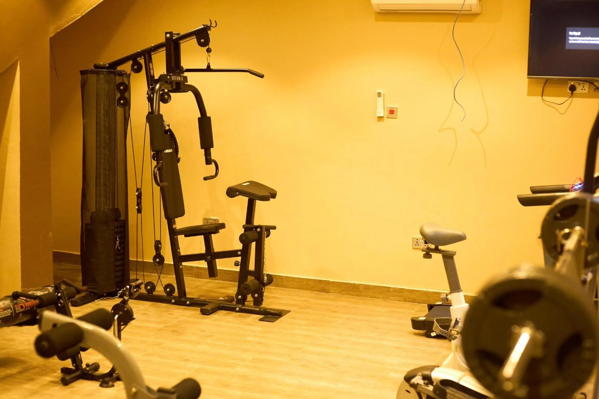 Fitness centre/facilities in AIDEN HOMES AND APARTMENTS HOTEl