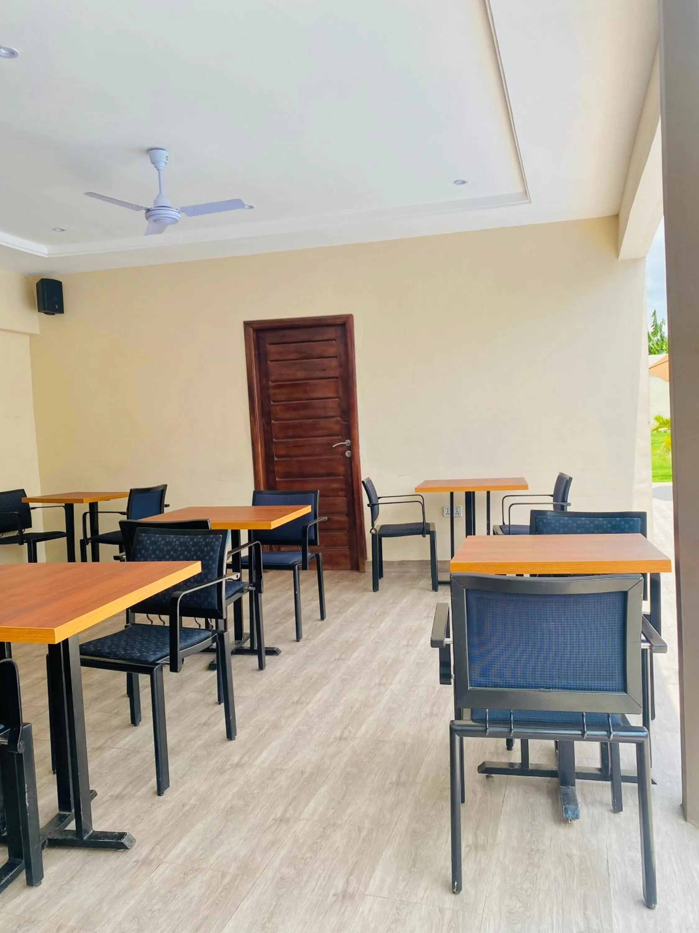 AIDEN HOMES AND APARTMENTS HOTEl