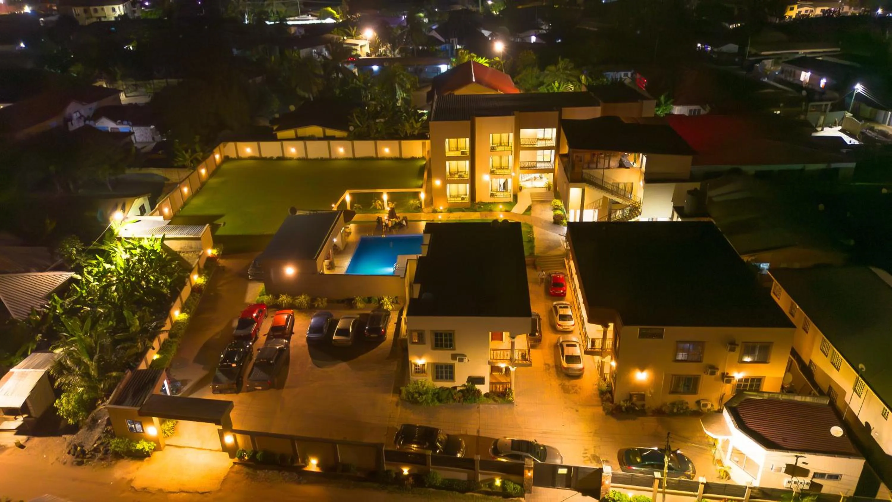 AIDEN HOMES AND APARTMENTS HOTEl