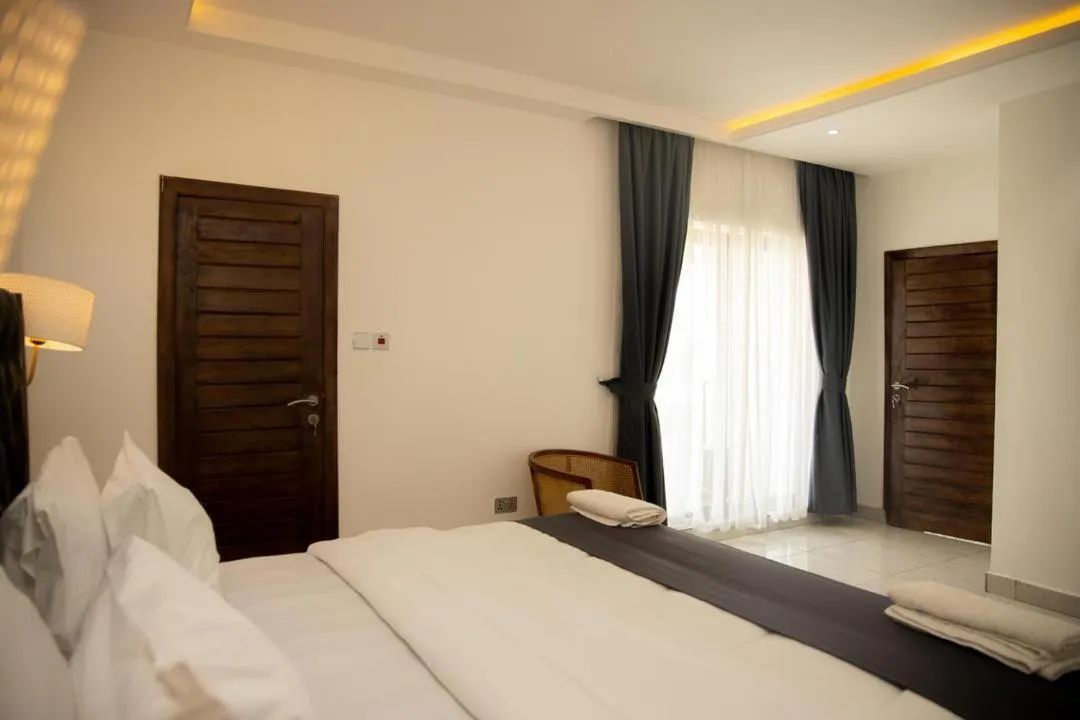 AIDEN HOMES AND APARTMENTS HOTEl