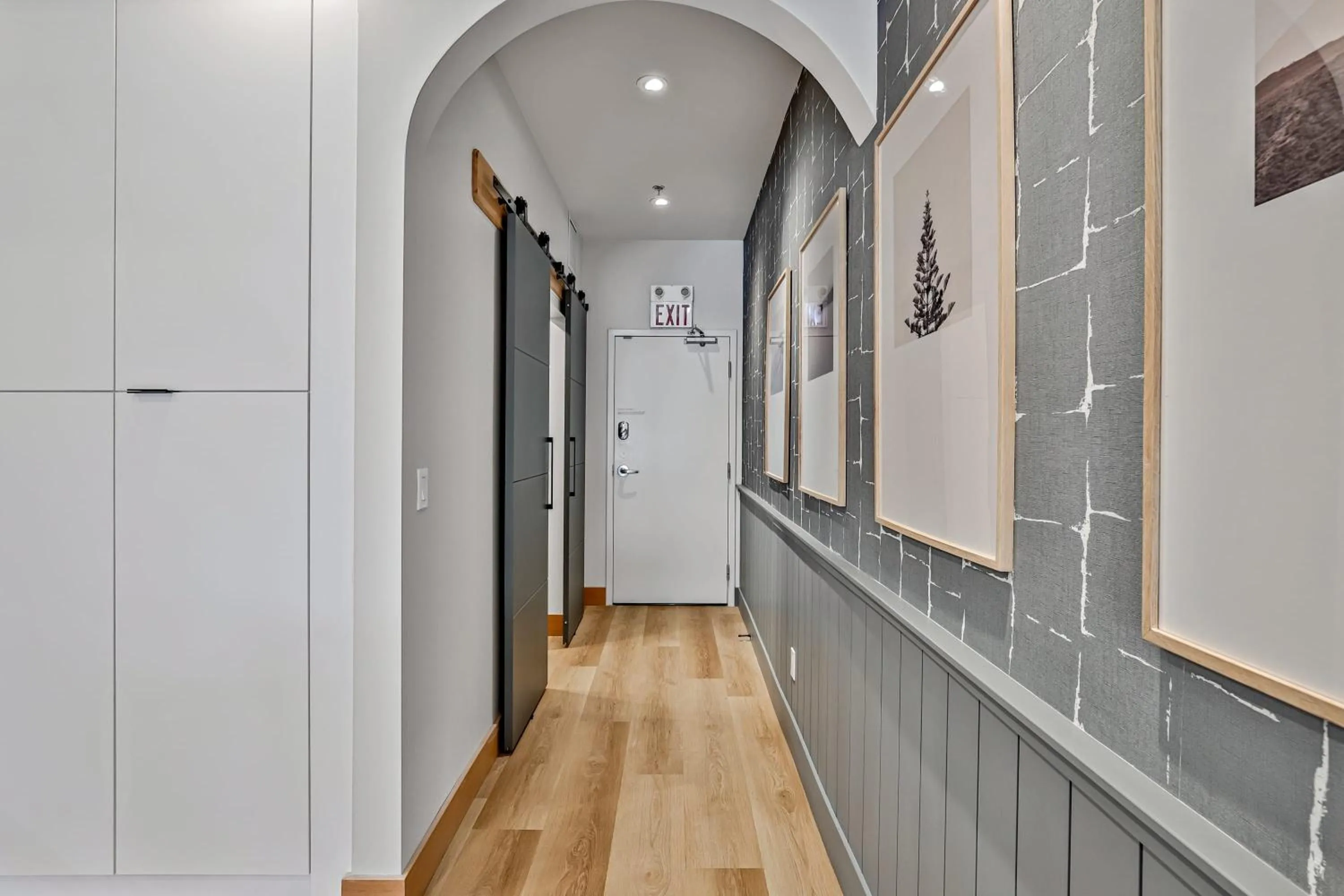 Ravens Crest Lodge - Stunning Views Perfectly Located on Main Street