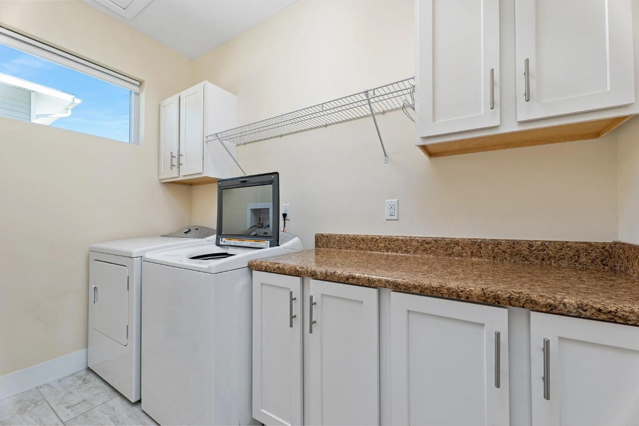 Kitchen or kitchenette in Sailing Mood