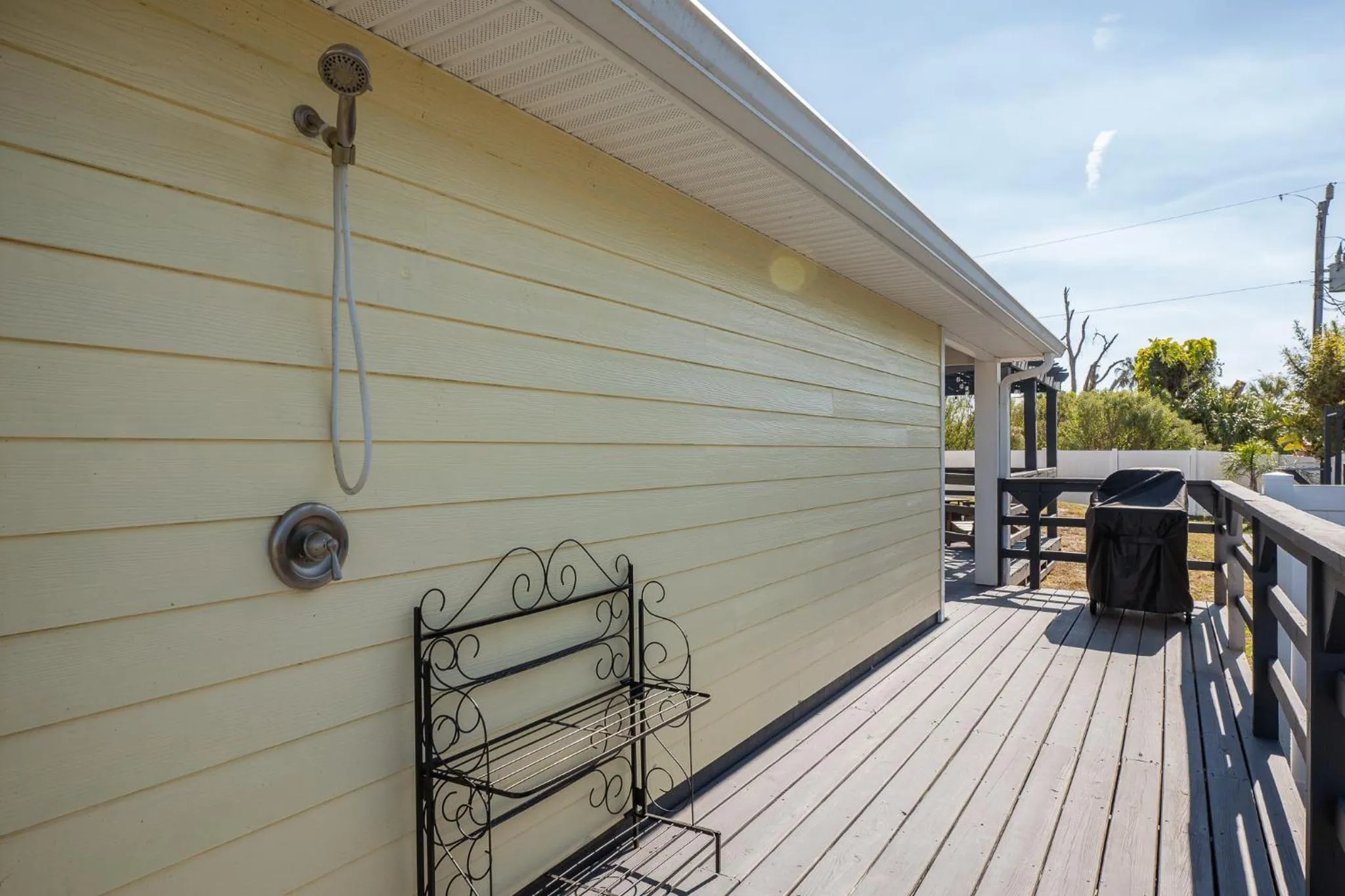 Property building in Sailing Mood