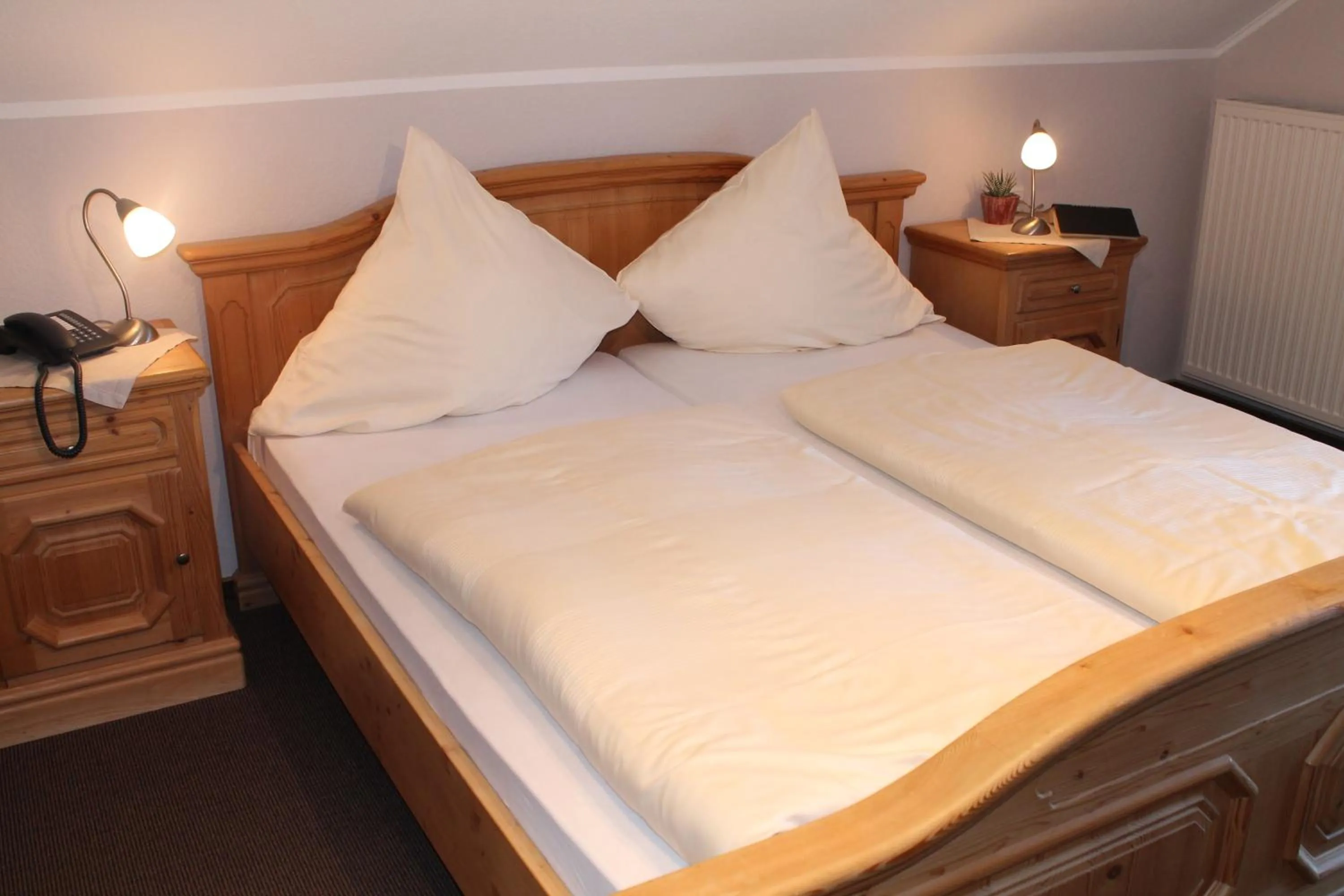 Bed in Landhaus Hotel Göke