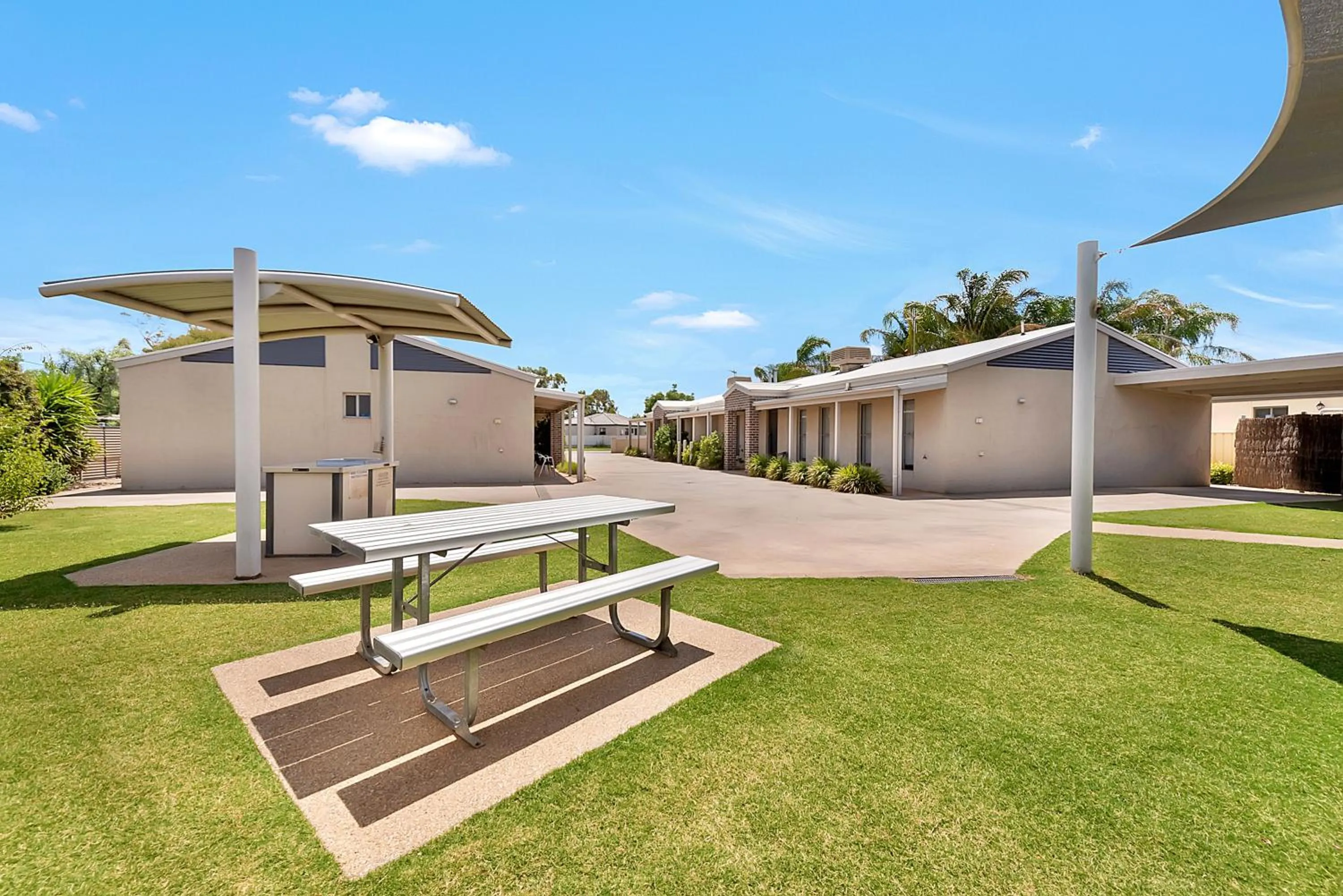 BBQ facilities in Kennedy Holiday Villas