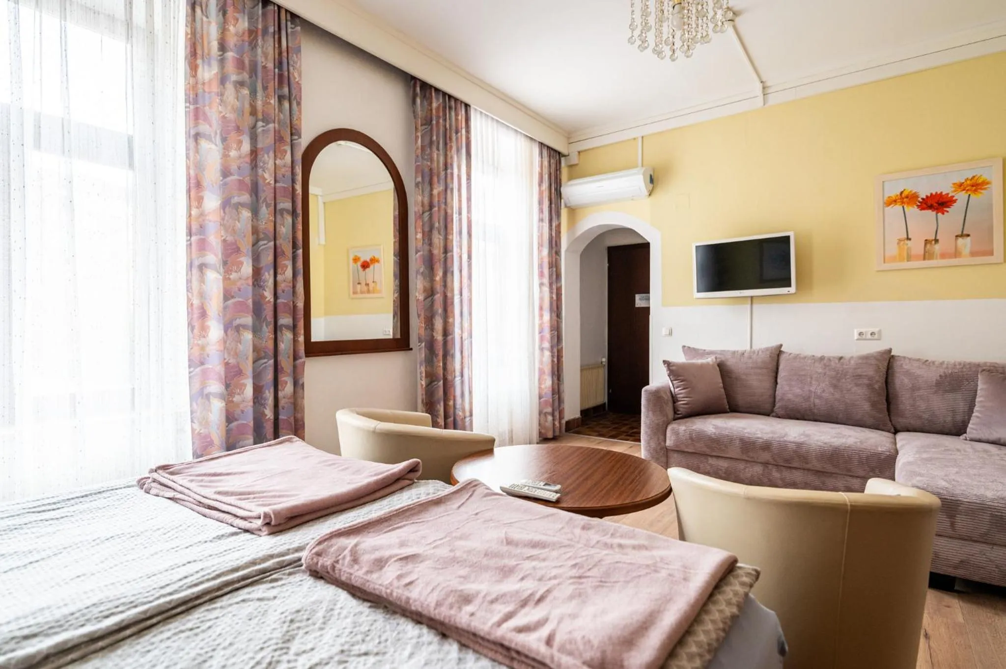 Bed in Hotel Alter Telegraf