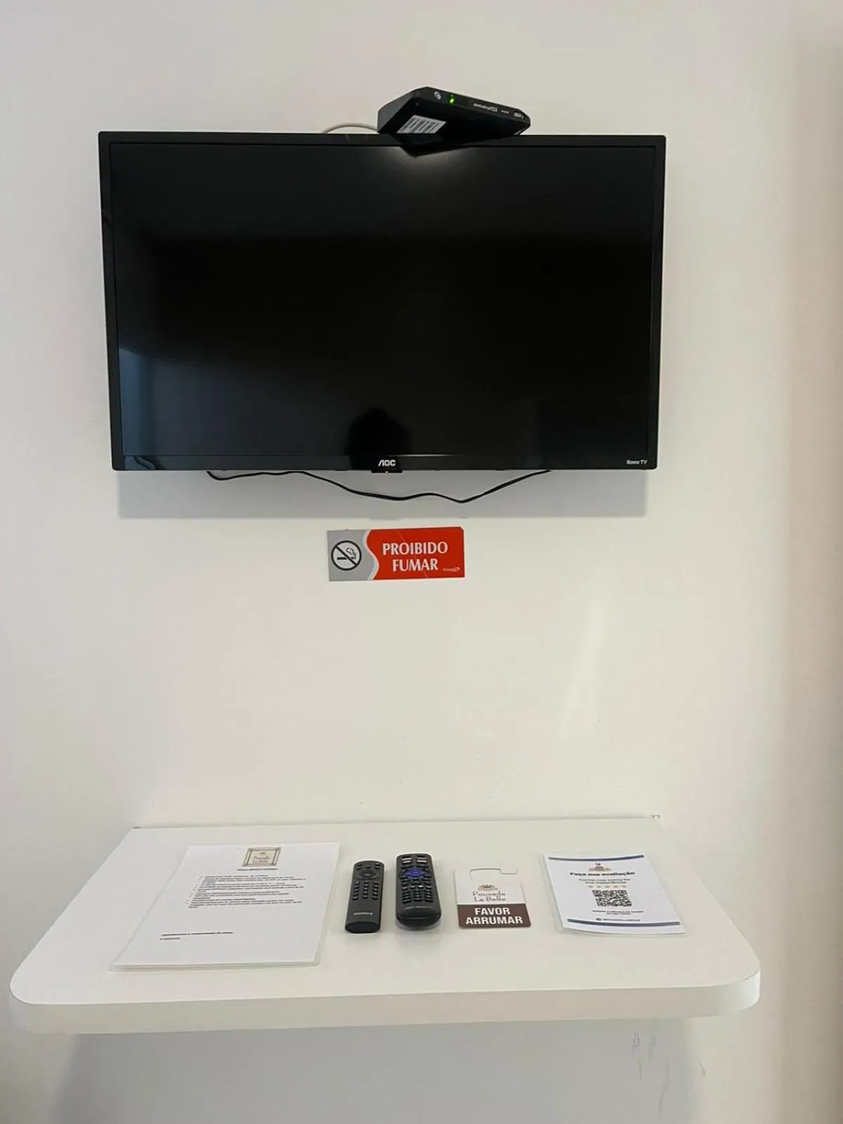 TV and multimedia in Pousada La Belle