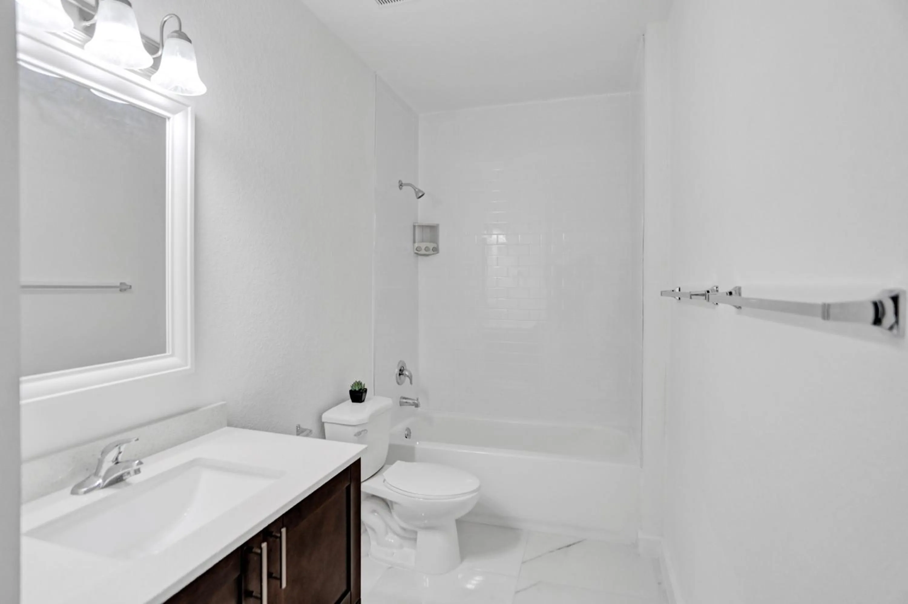 Bathroom in Renzzi Wynwood Apartments