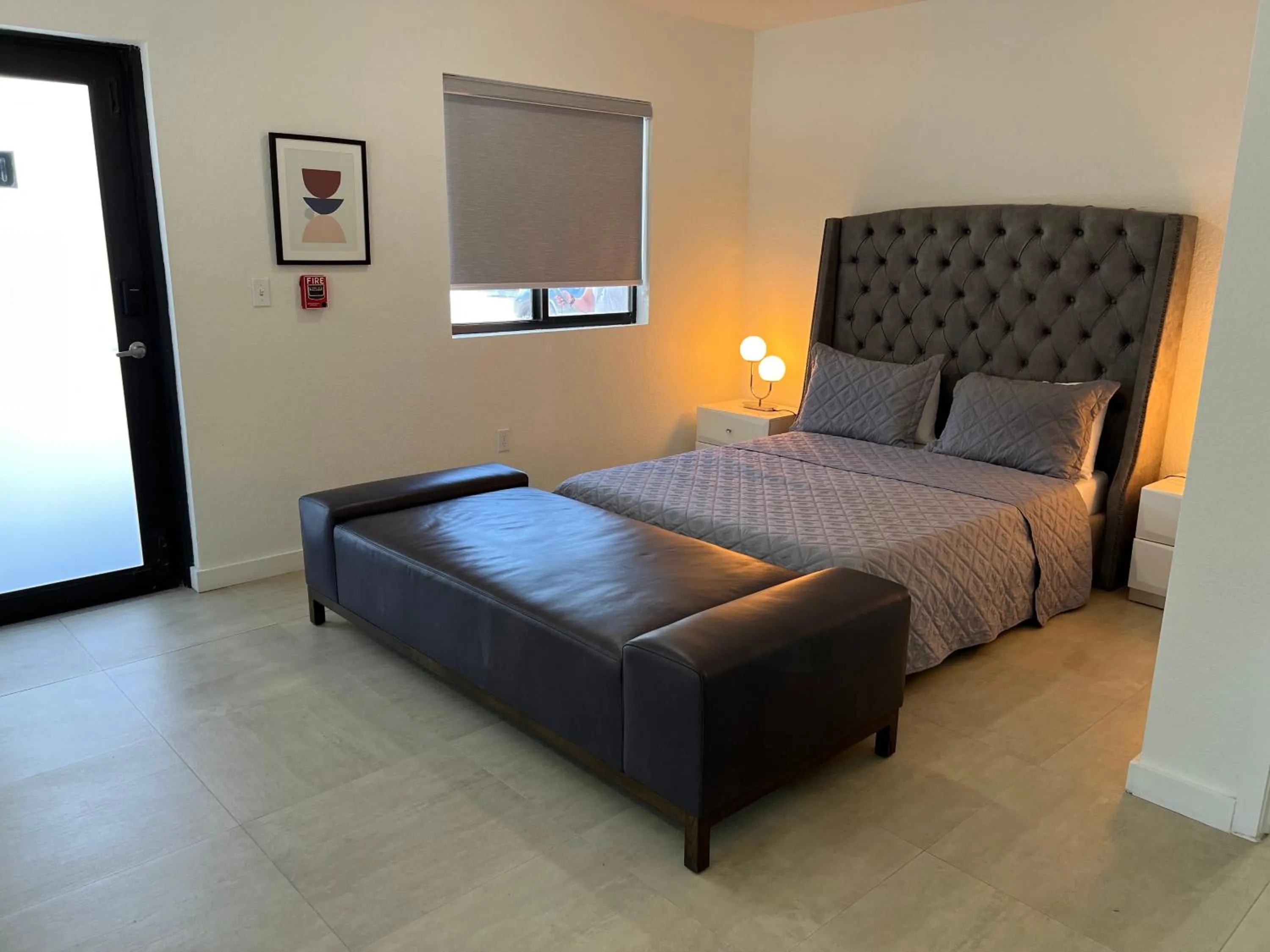 Bed in Renzzi Wynwood Apartments