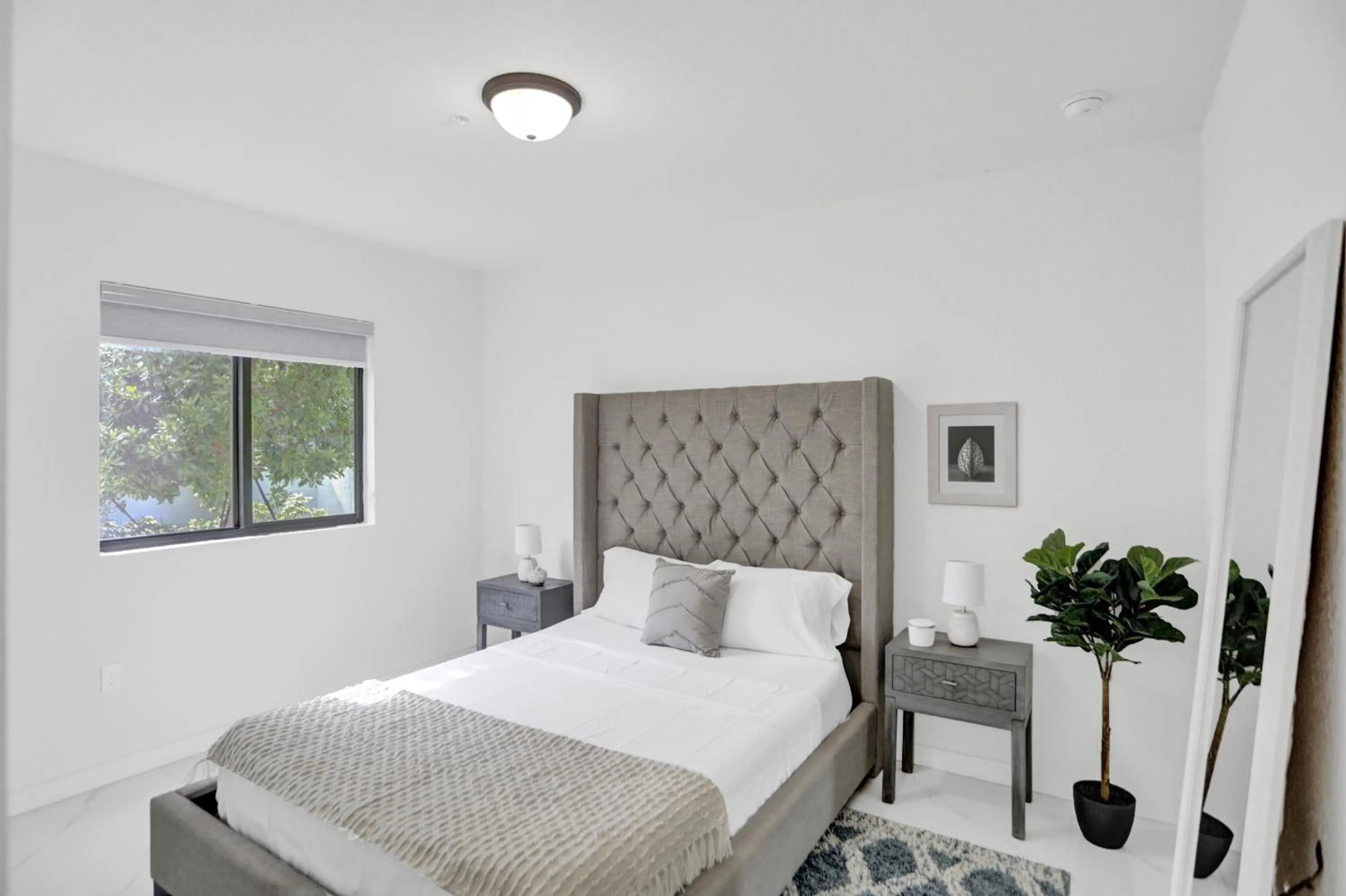 Bed in Renzzi Wynwood Apartments