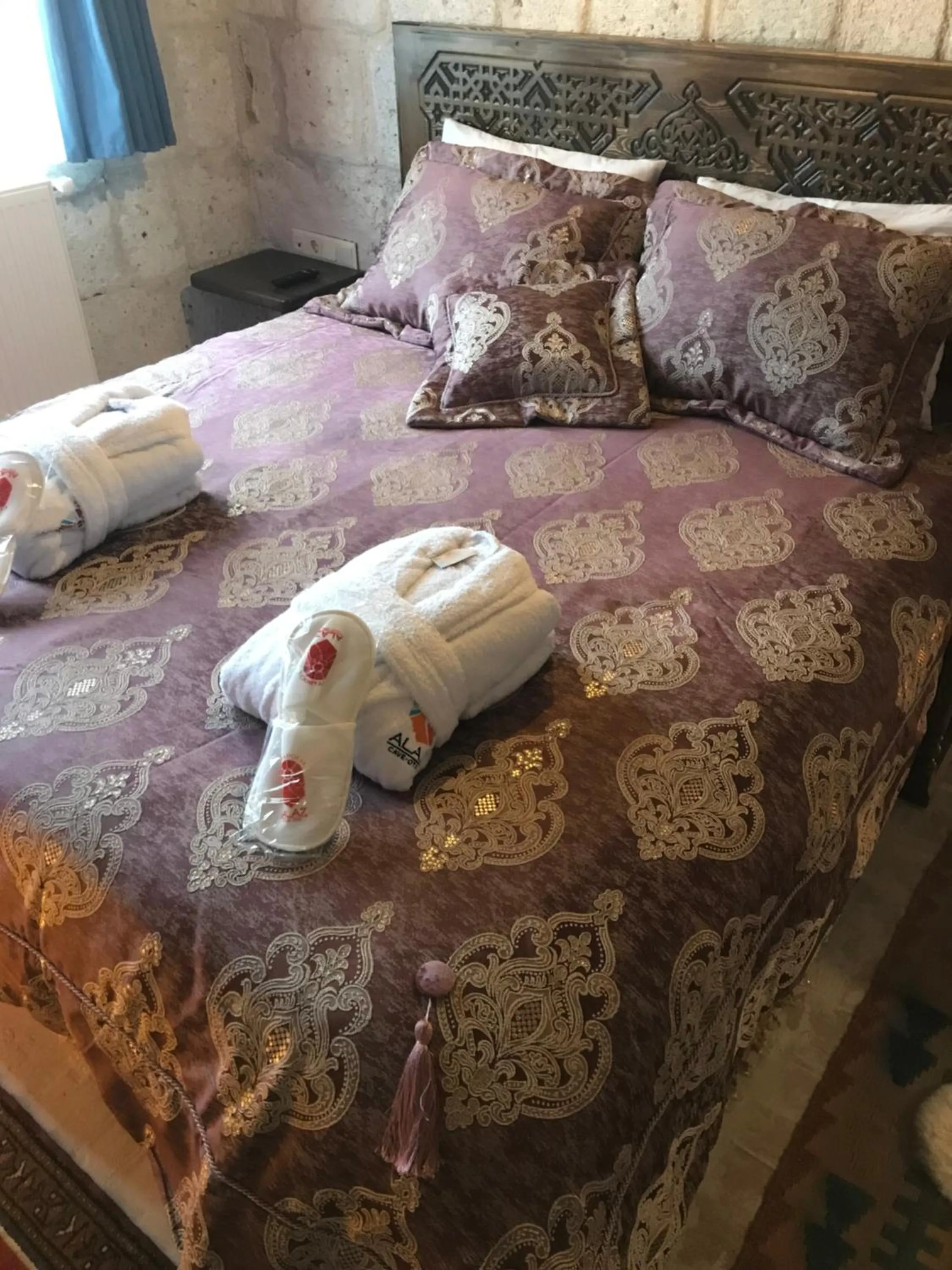 Bed in Cappadocia Alaz Cave Otel