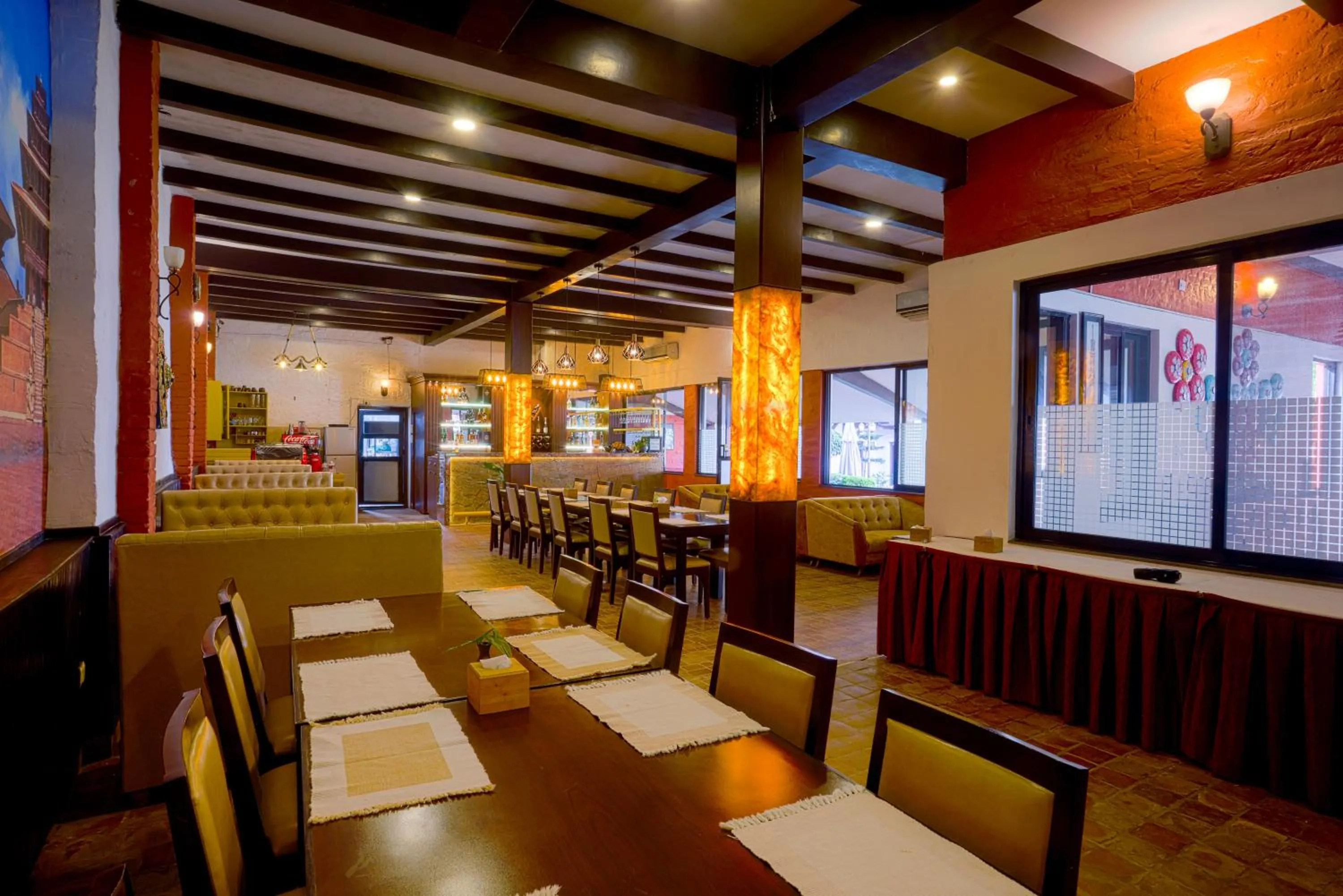 Restaurant/places to eat in Hukum Darbar Restaurant & Hotel