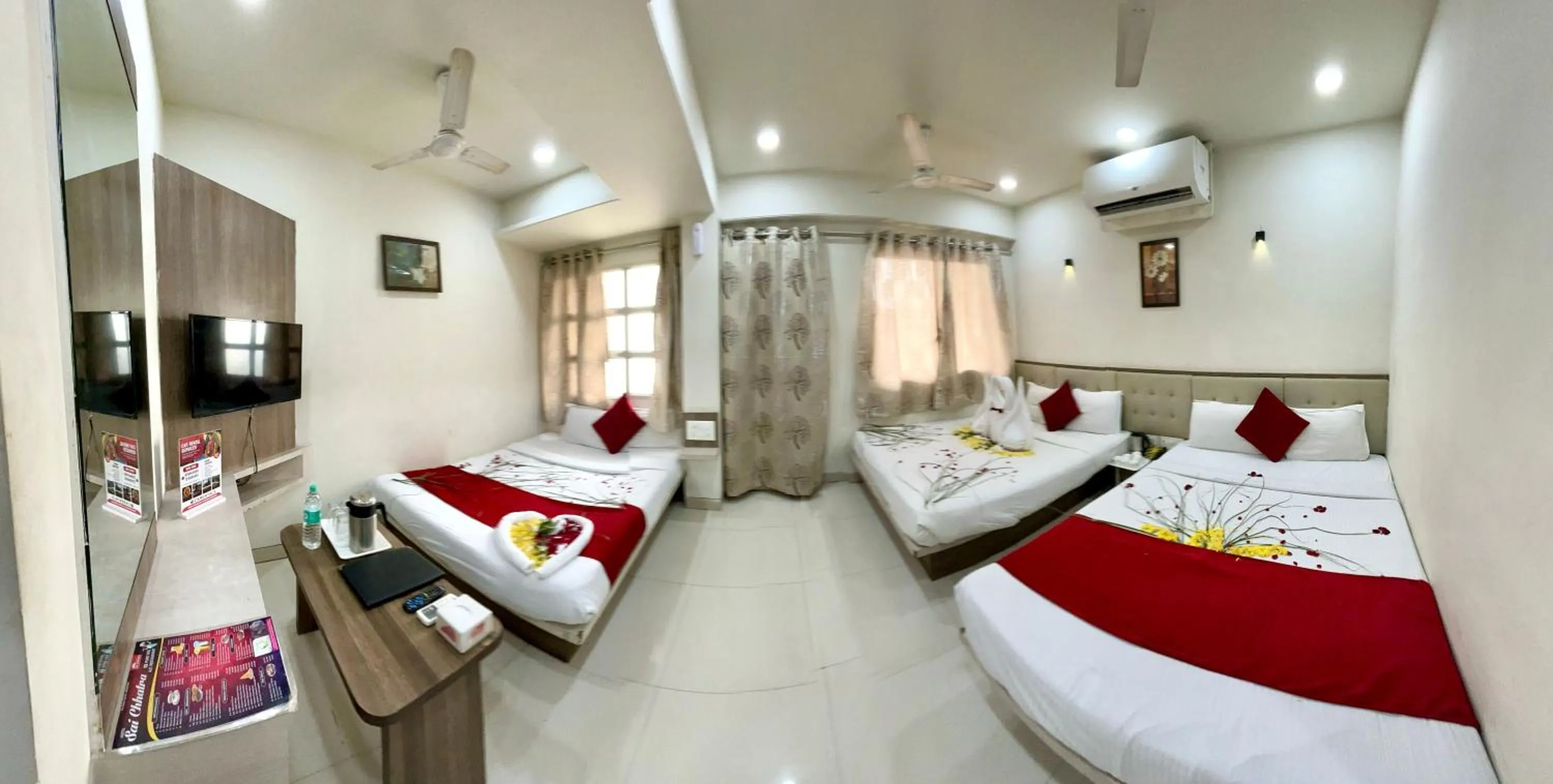 Bedroom in Hotel Sai Chhatra