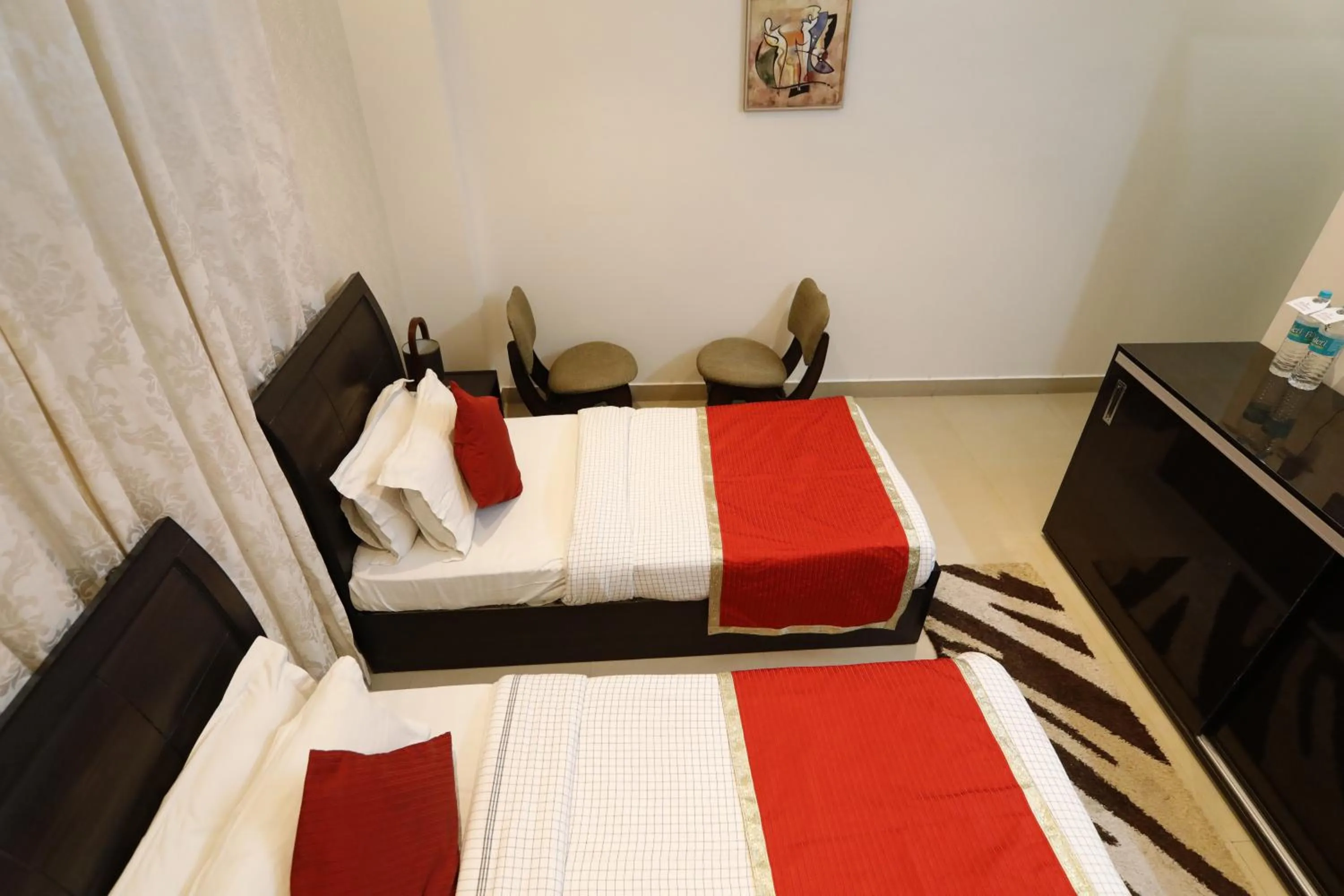 Bedroom, Bed in Hotel Yog Vashishth