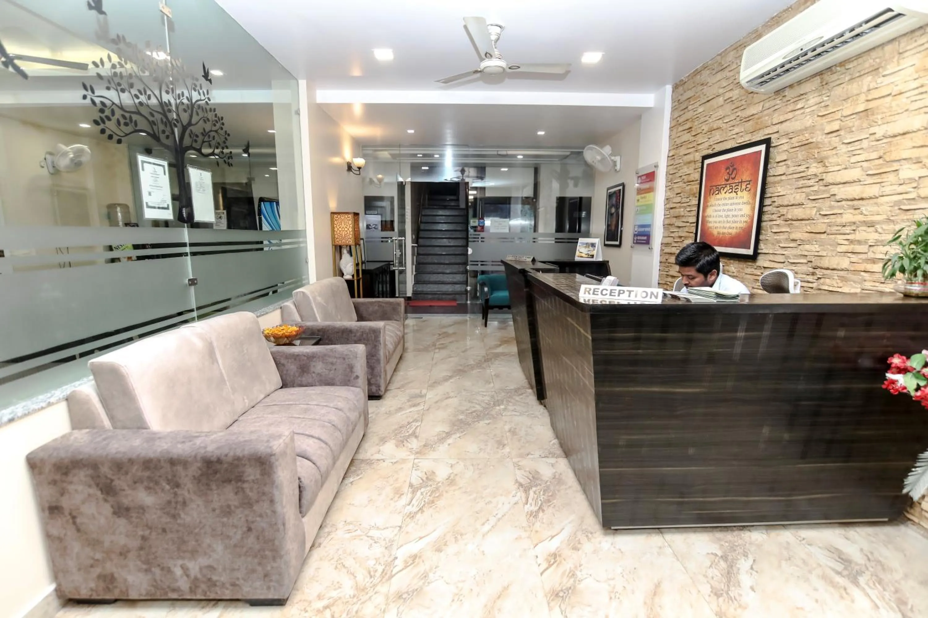 Lobby or reception in Hotel Yog Vashishth