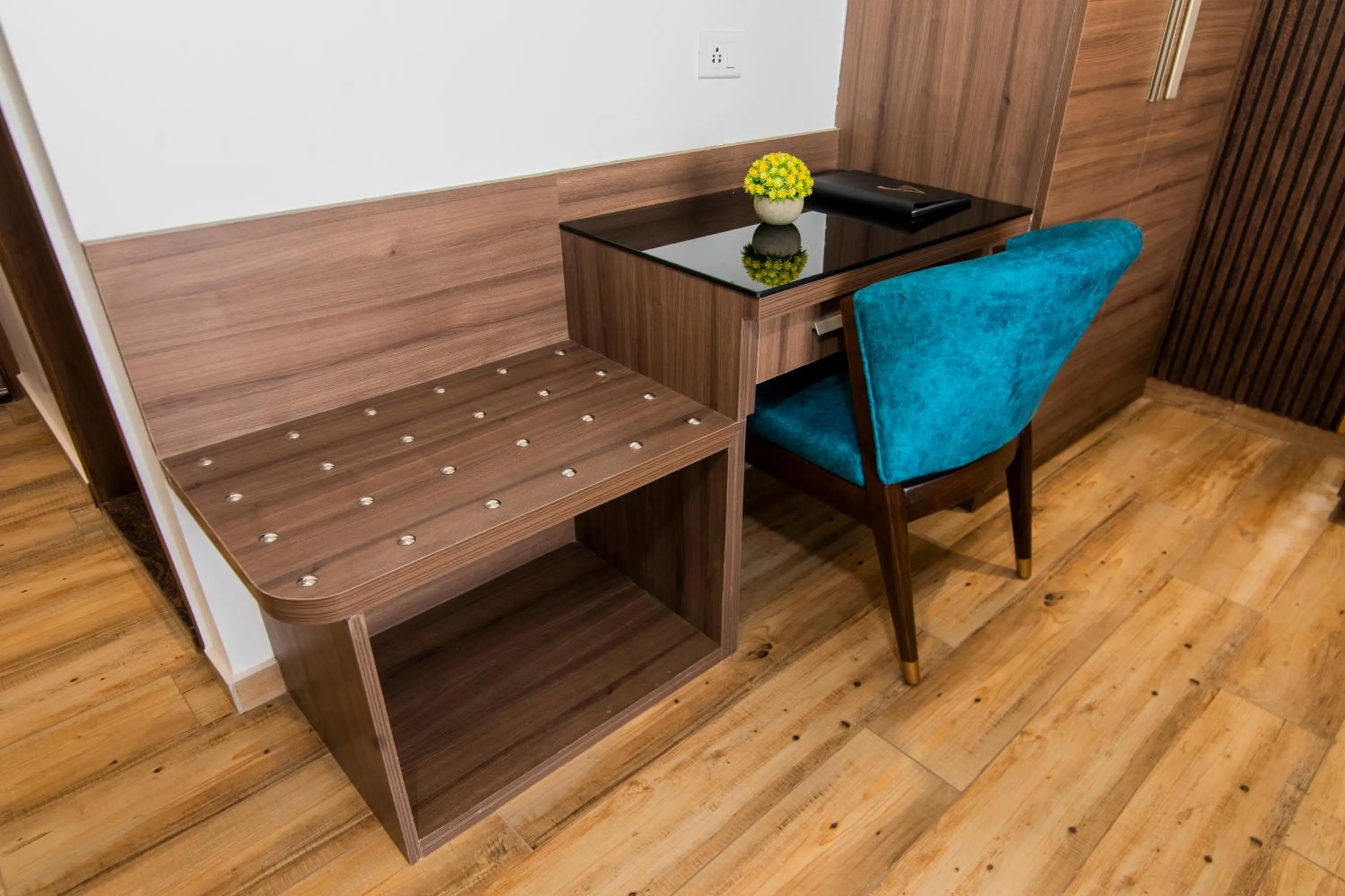 Seating area in Hotel Yog Vashishth