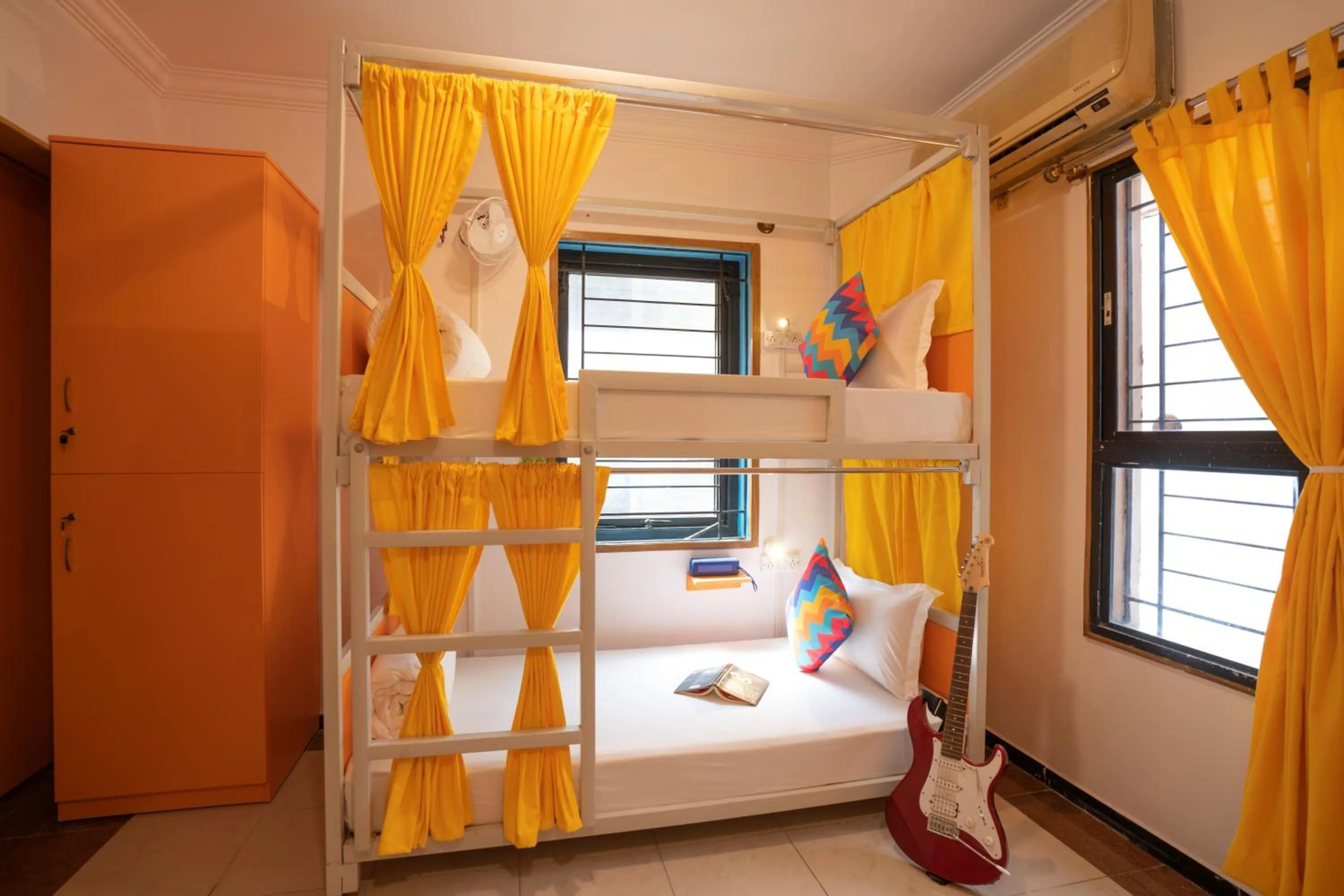 Bed in goSTOPS Bengaluru, Gandhi Nagar Majestic