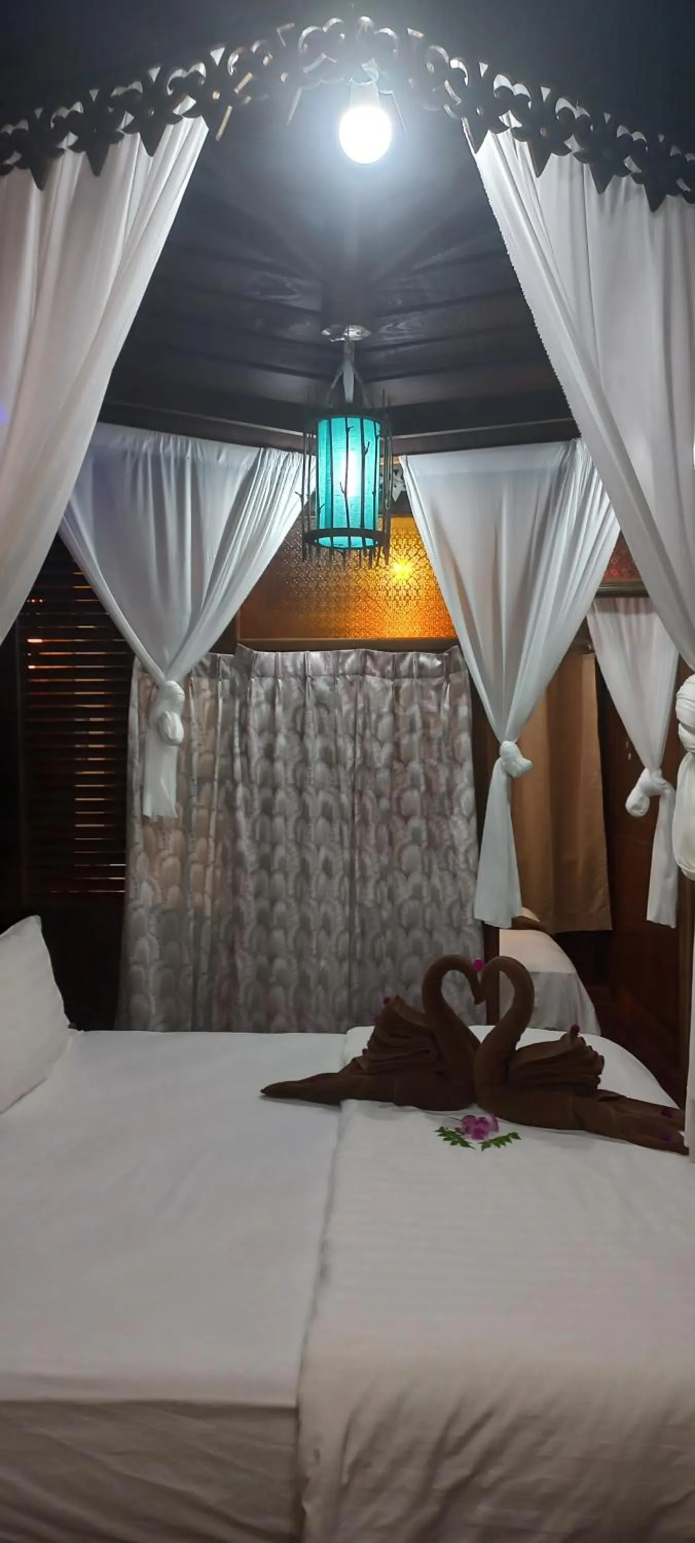Bed in Mangrove House Lanta Old Town
