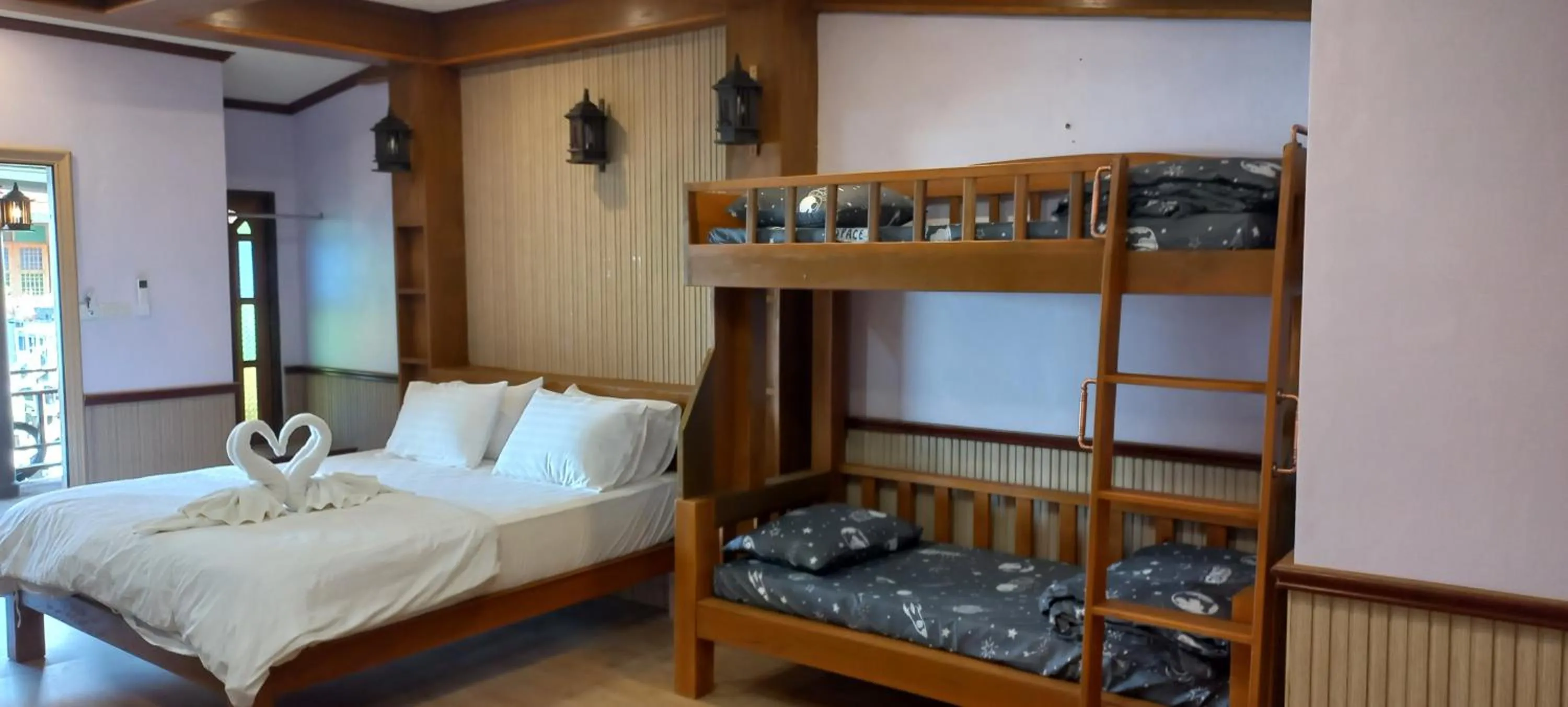 Bed in Mangrove House Lanta Old Town