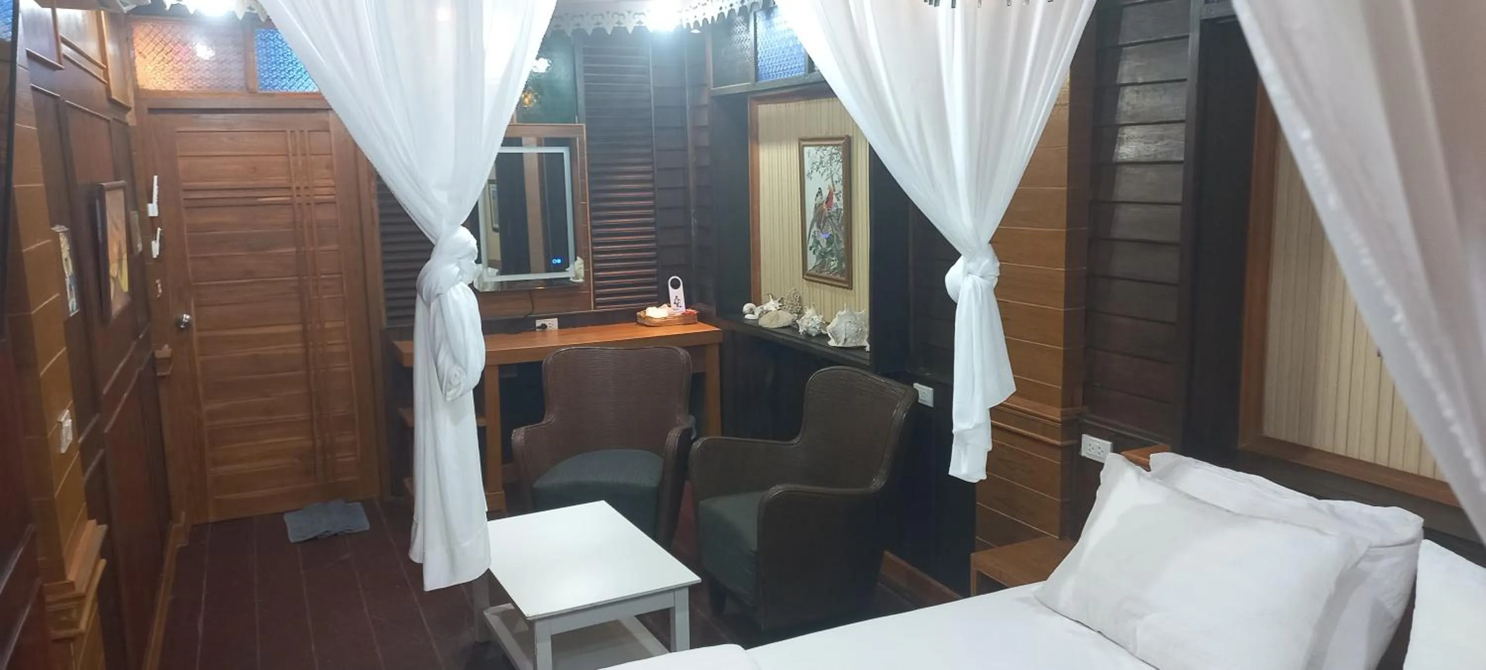 Bed in Mangrove House Lanta Old Town