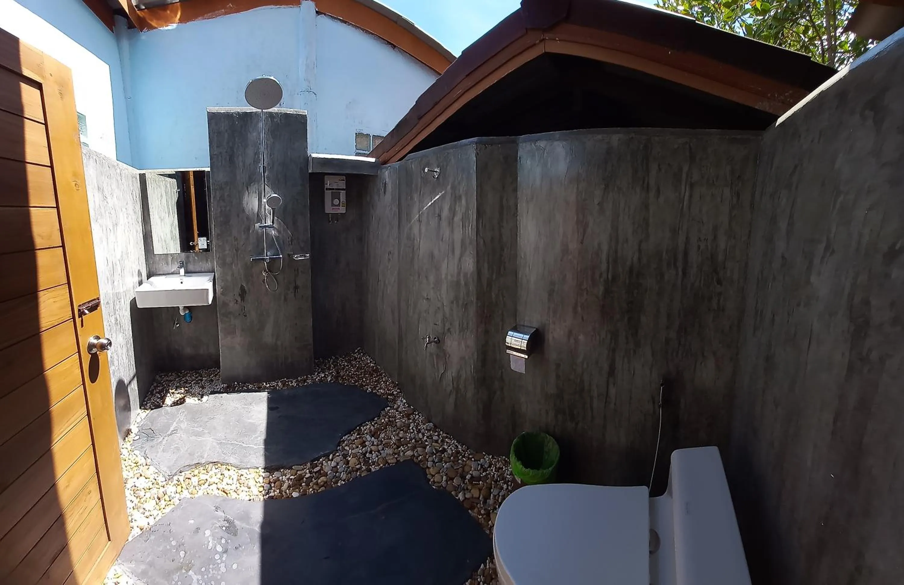 Bathroom in Mangrove House Lanta Old Town