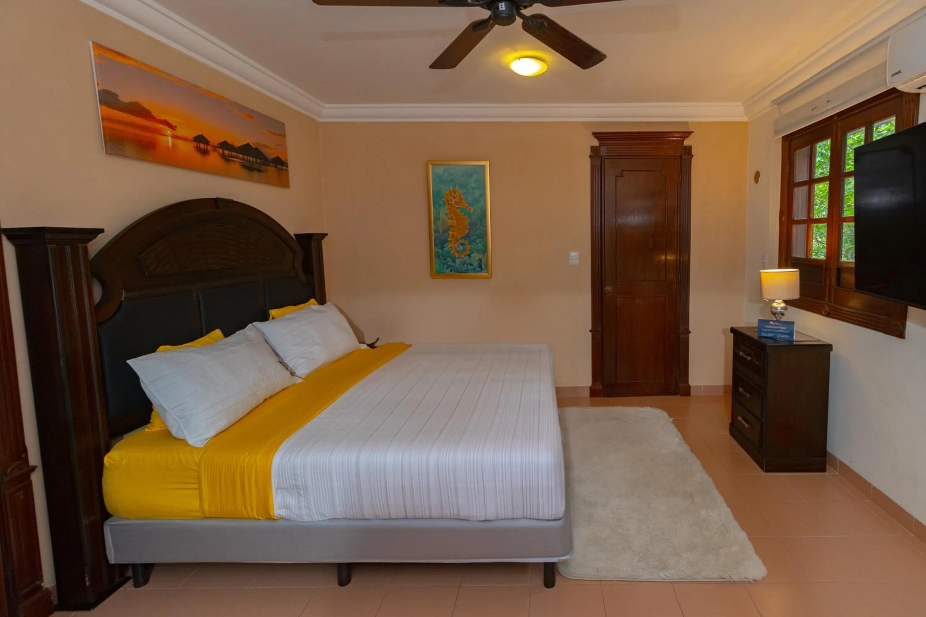 Photo of the whole room, Bed in Hotel Boutique Villas Segovia Cozumel