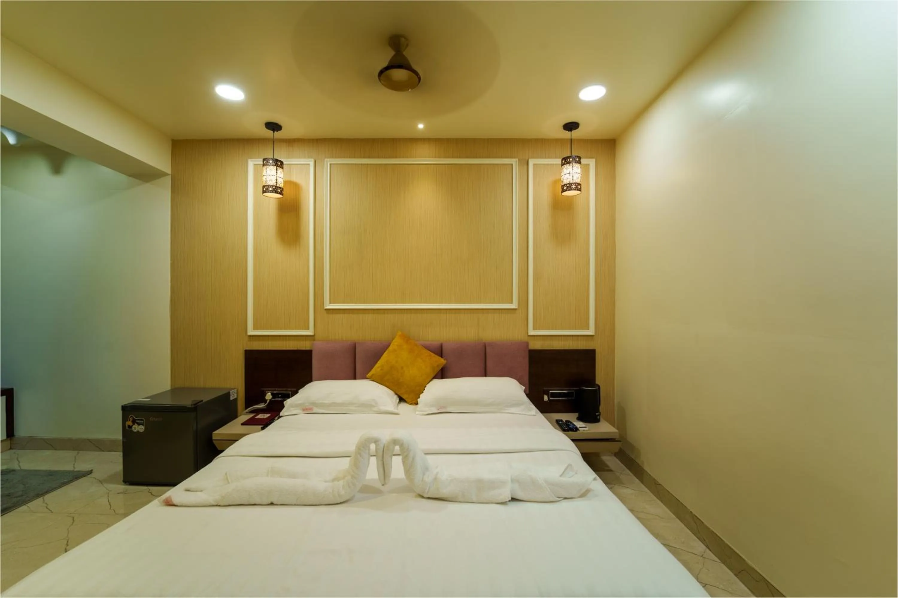 Bed in La Hotel Metro near BKC