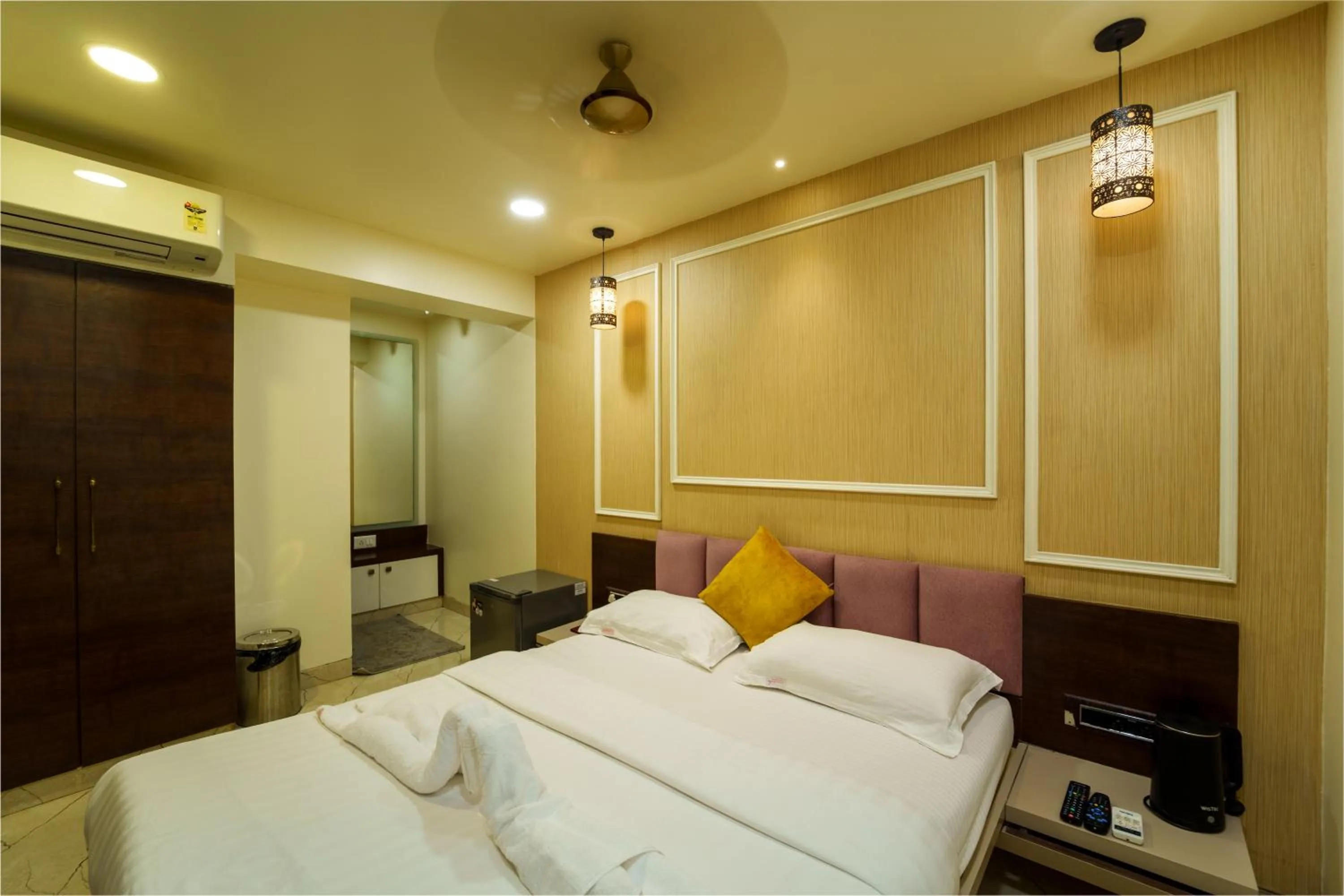 Bed in La Hotel Metro near BKC