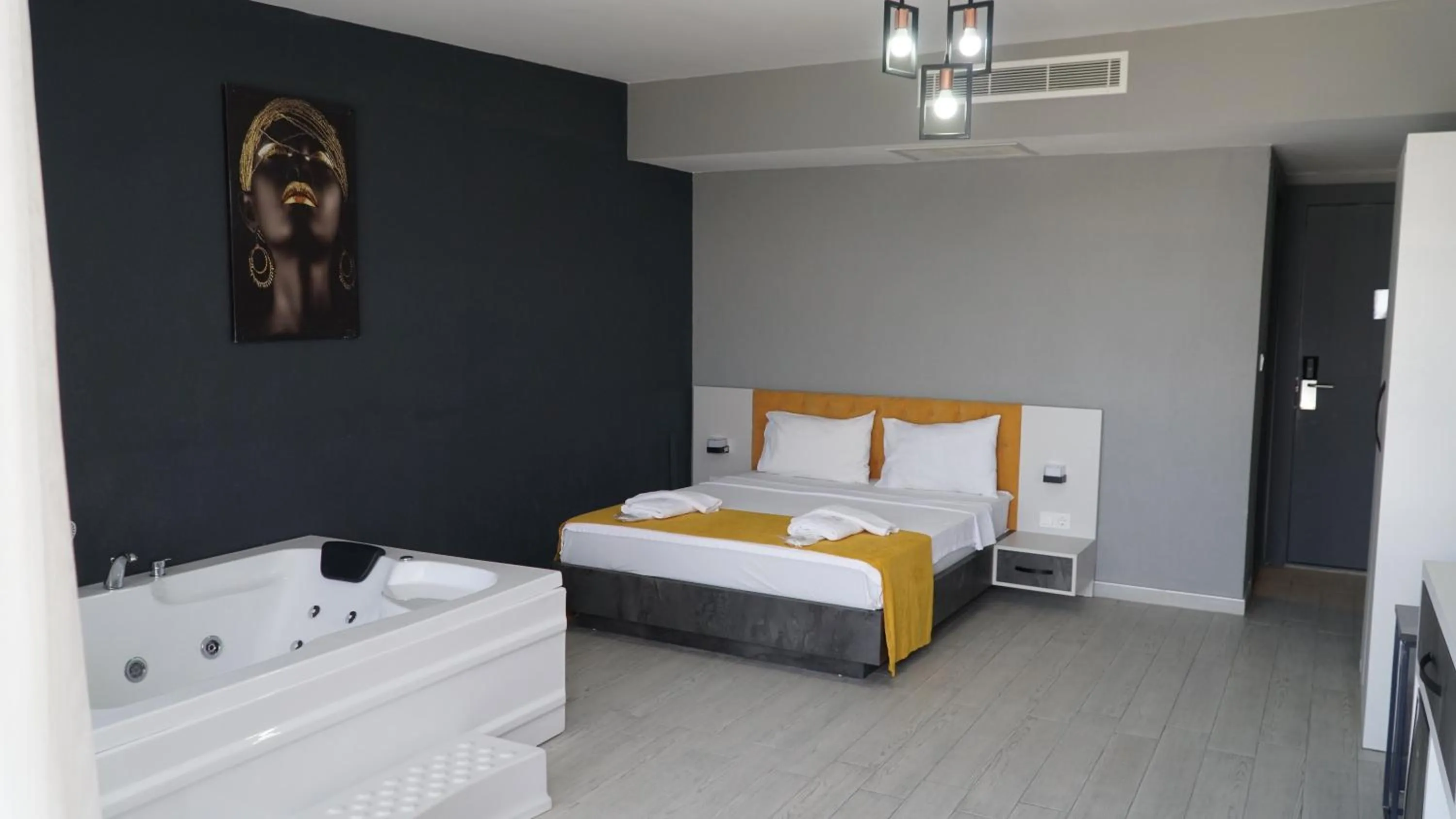 Bed in LİZBON HOTEL