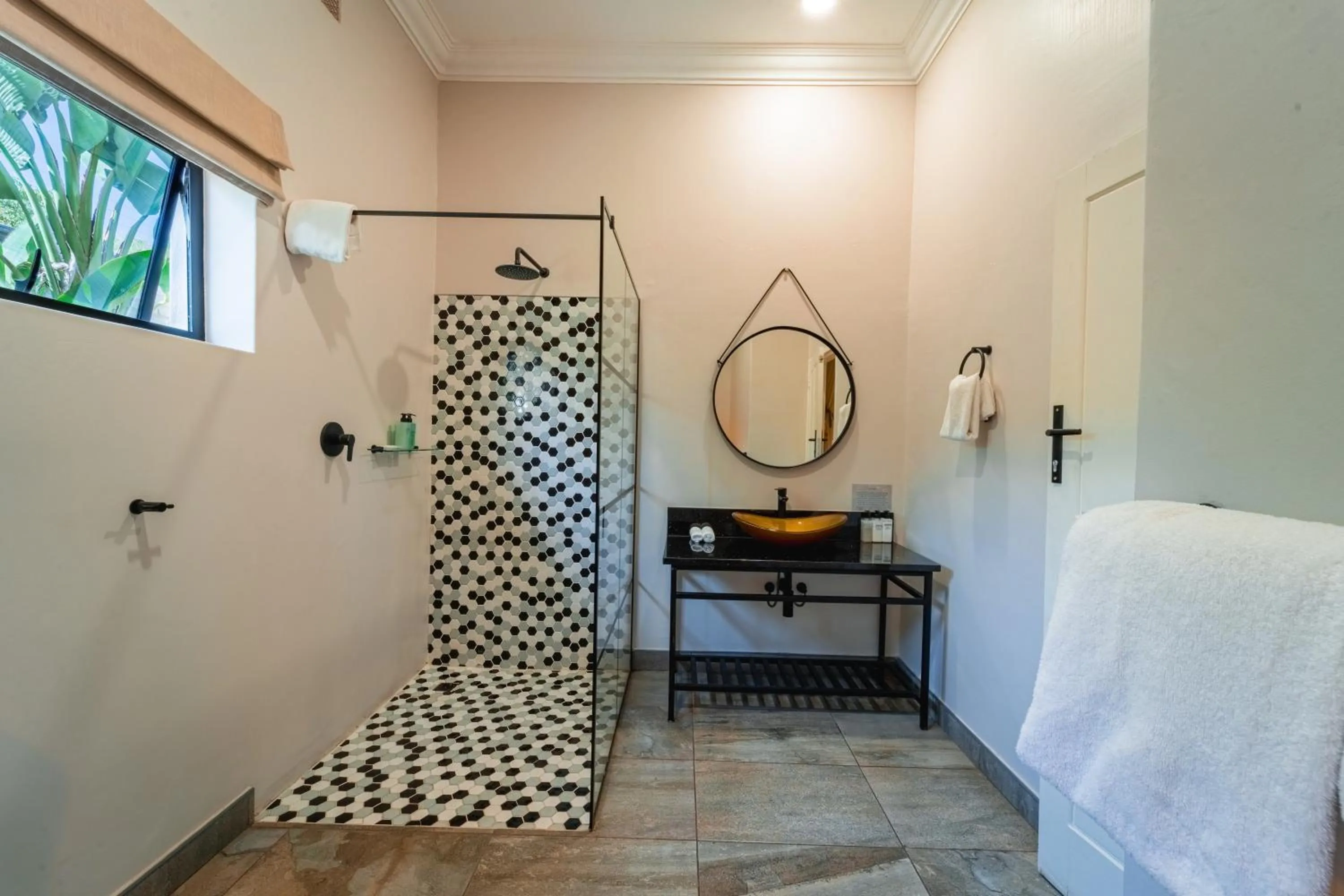 Bathroom in Nkosi Guest Lodge
