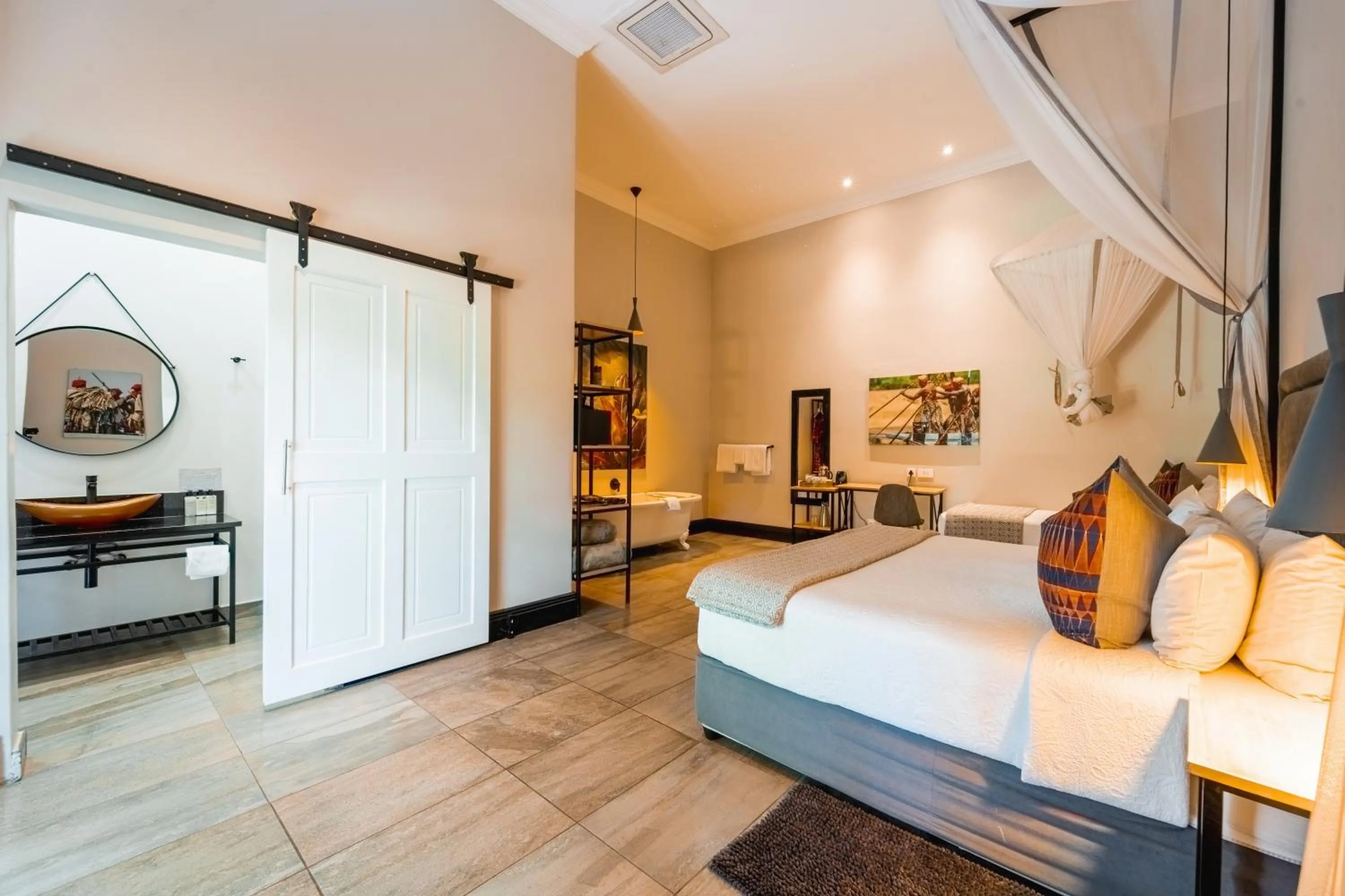 Bedroom, Bed in Nkosi Guest Lodge