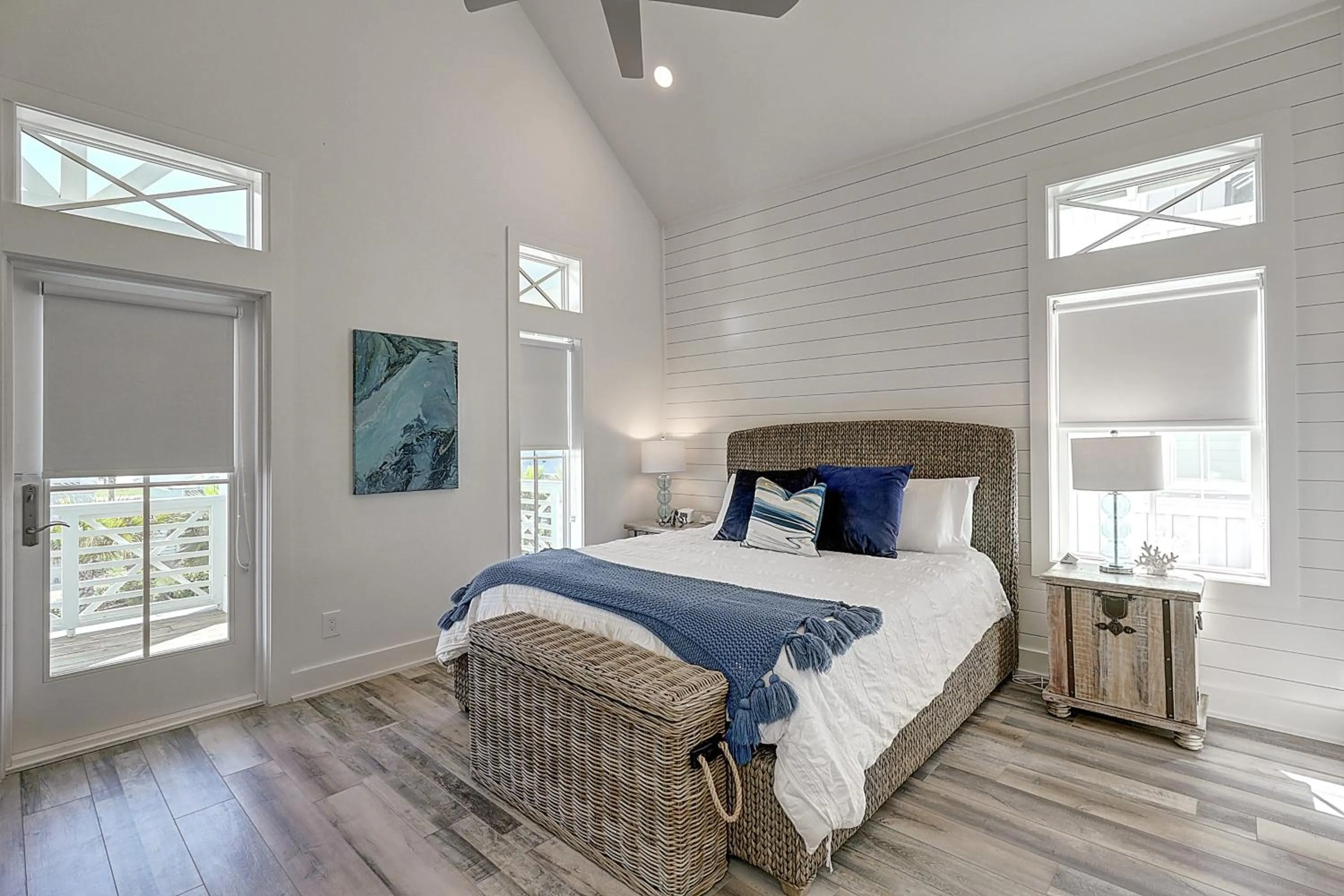 Other, Bed in Just Wanna Have Sun 288 HI