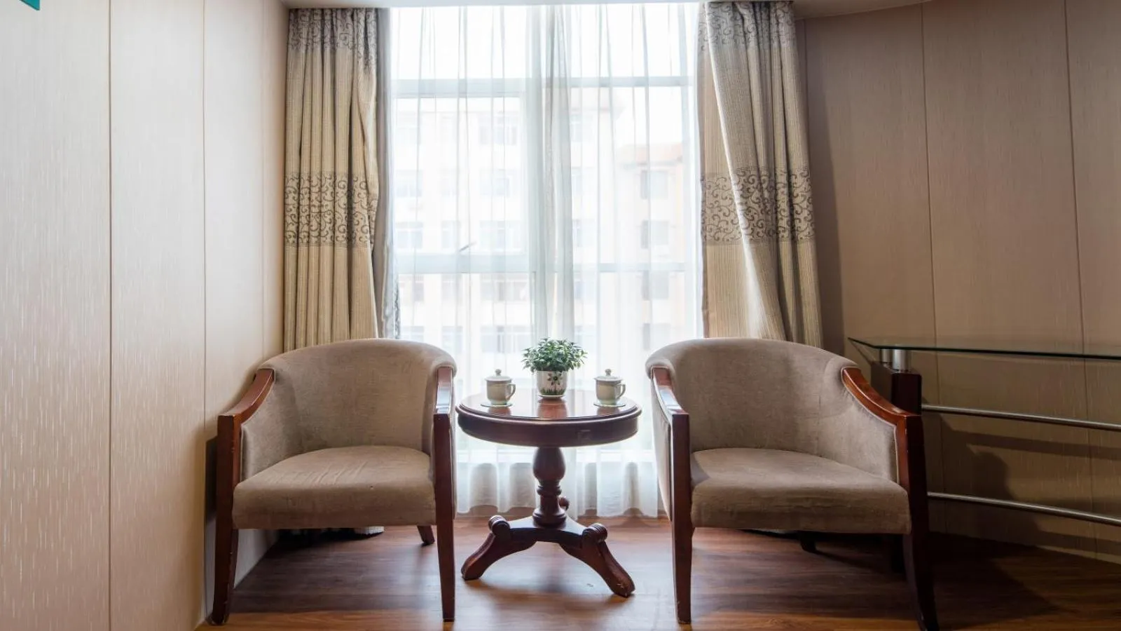 Suoxing Hotel Yijing Yangchun Donghu West Road