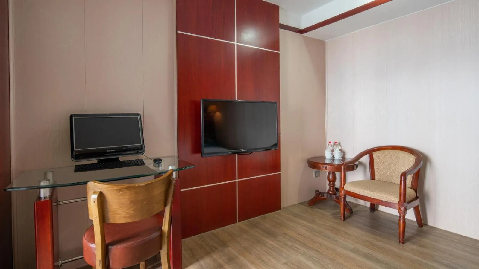 Suoxing Hotel Yijing Yangchun Donghu West Road