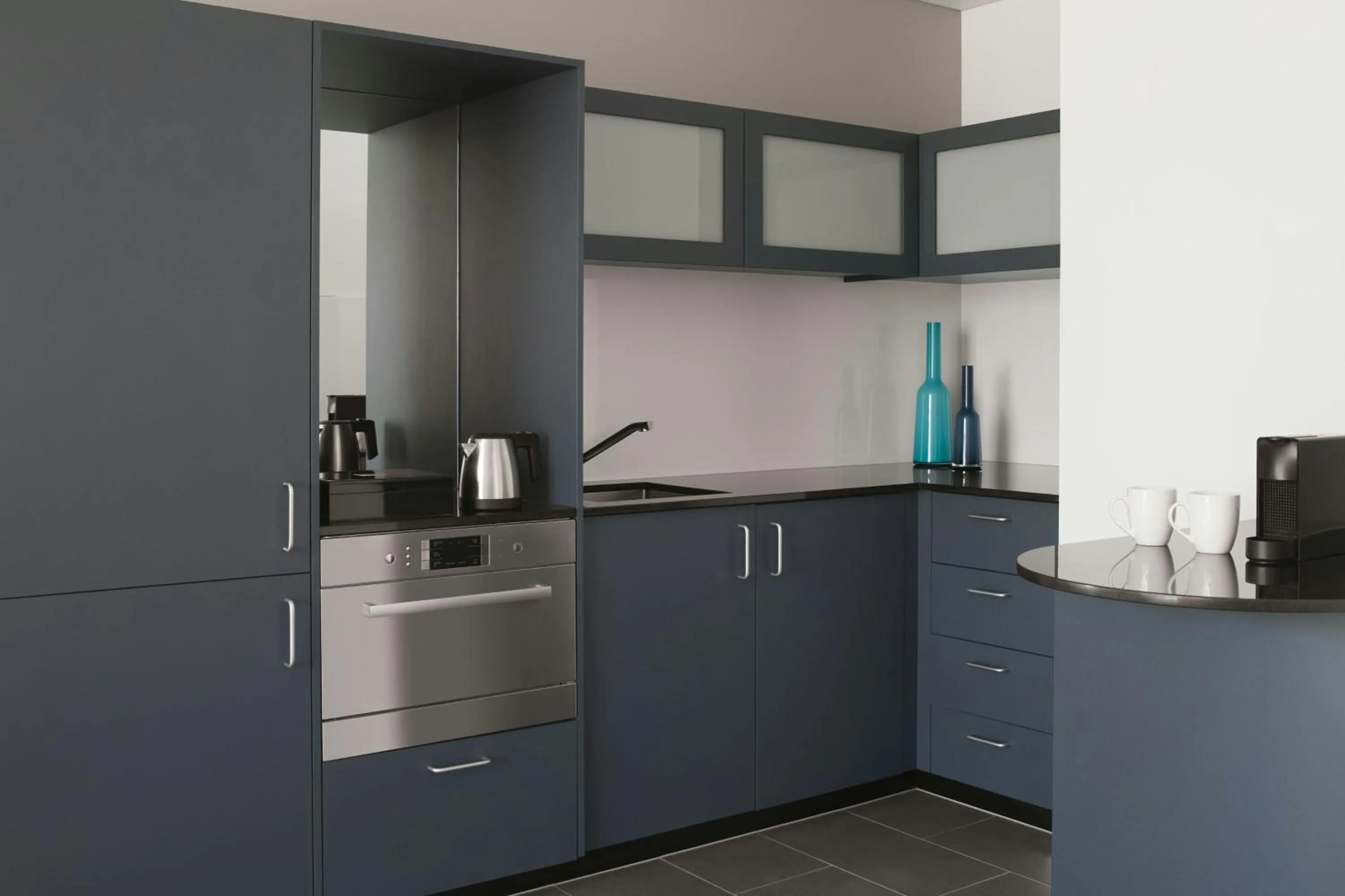 Kitchen or kitchenette in Four Points by Sheraton Brisbane