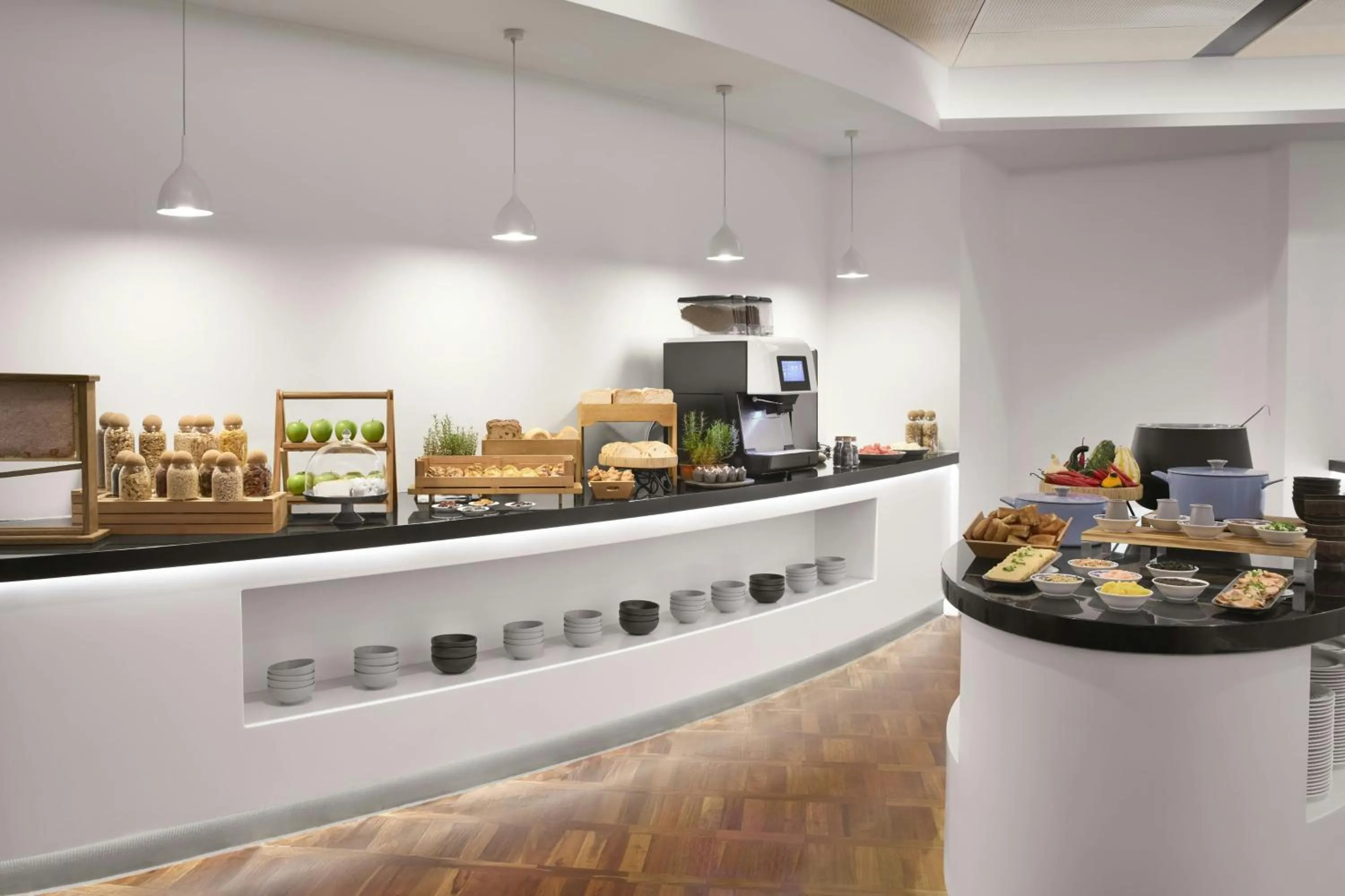 Restaurant/places to eat in Four Points by Sheraton Brisbane