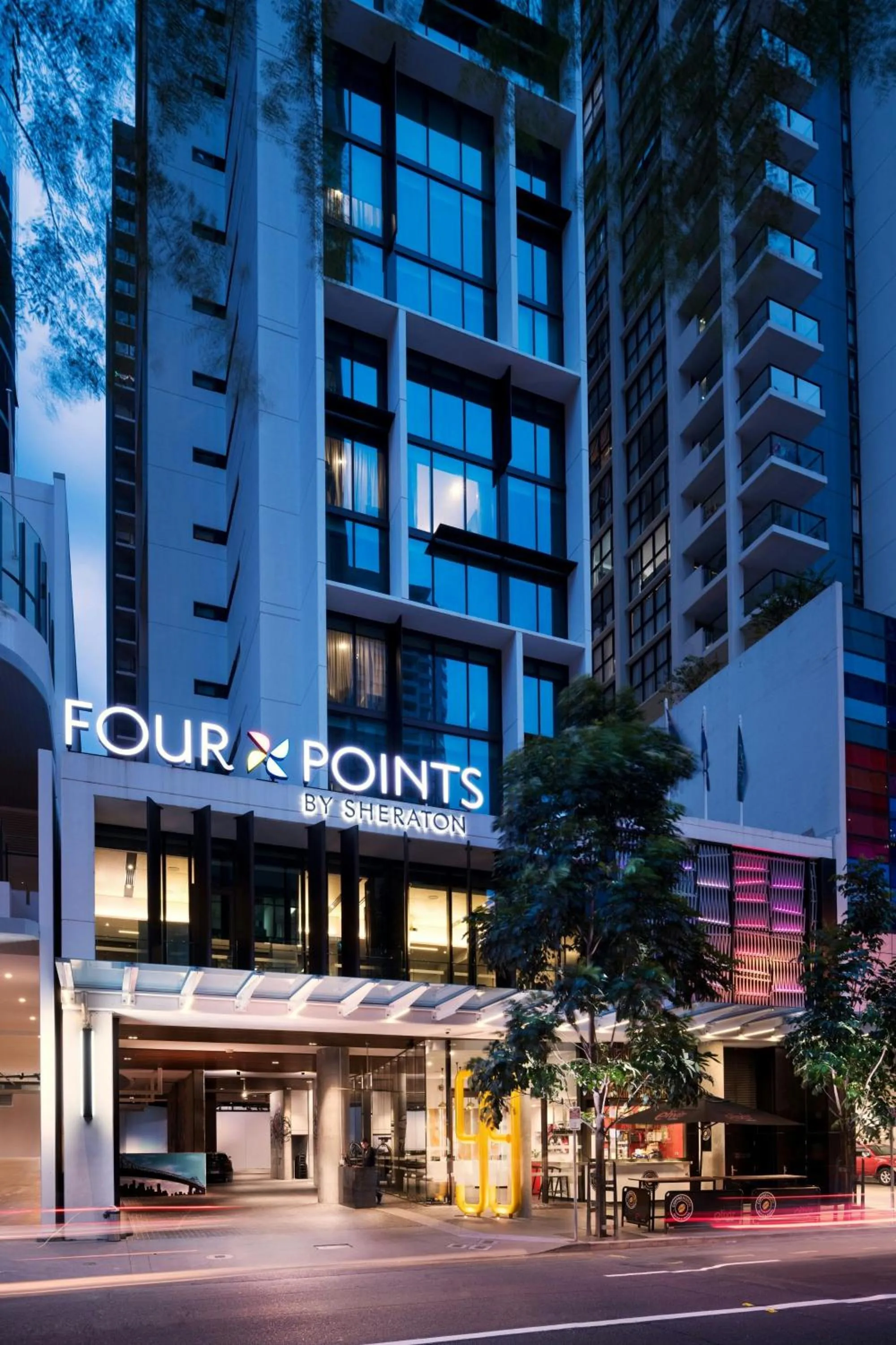 Property building in Four Points by Sheraton Brisbane