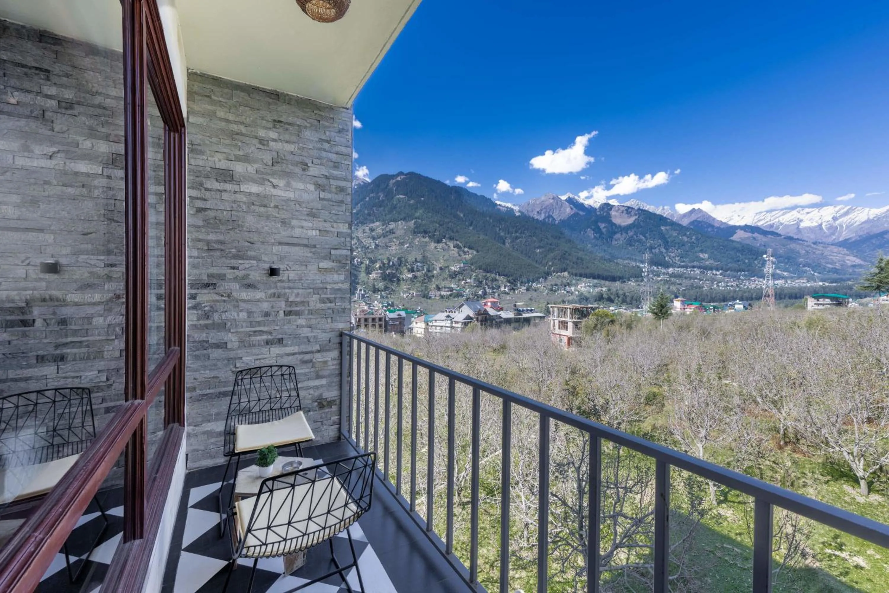 Natural landscape in Echor Himalayan Aurum Manali