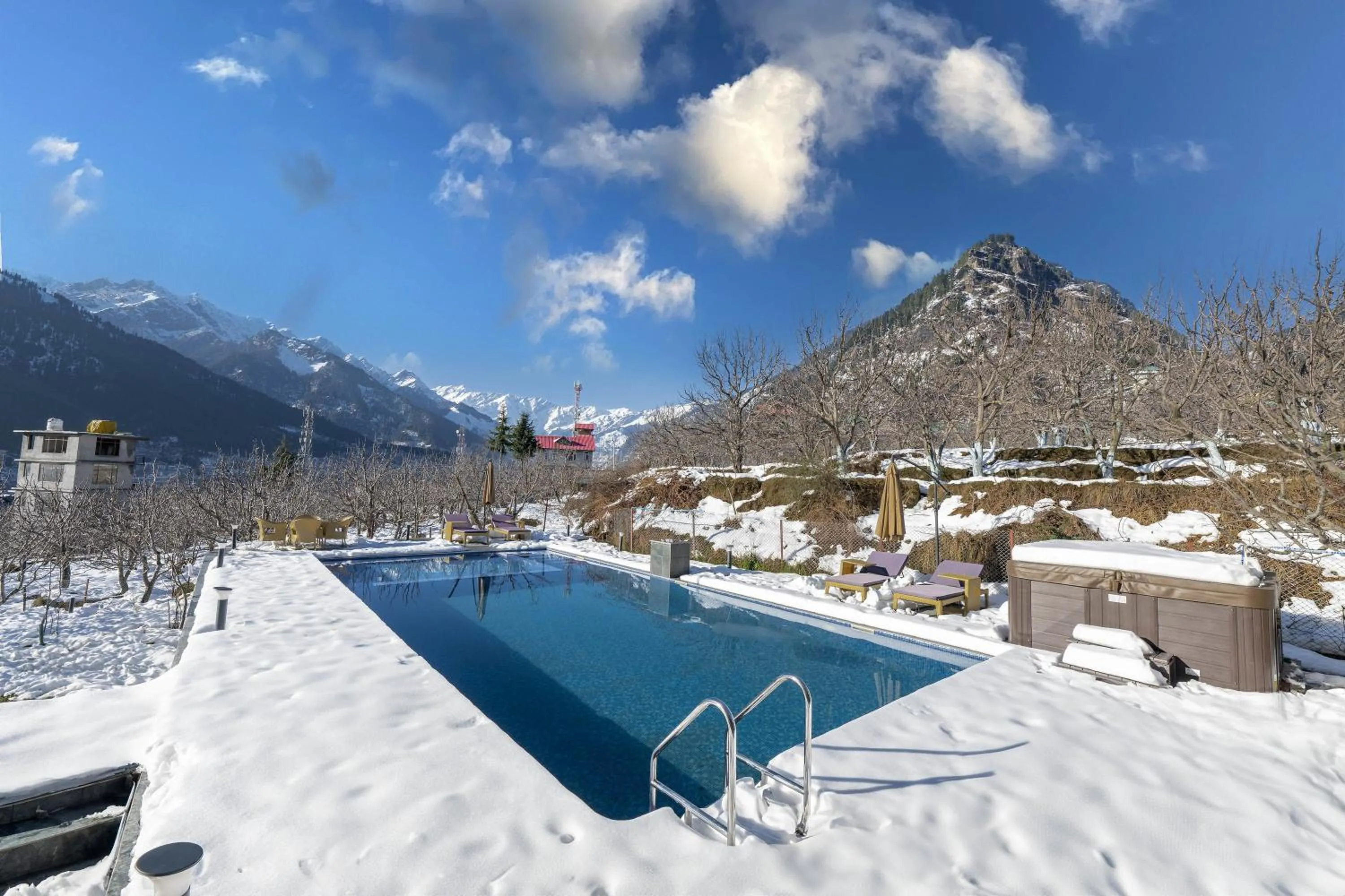 Winter in Echor Himalayan Aurum Manali