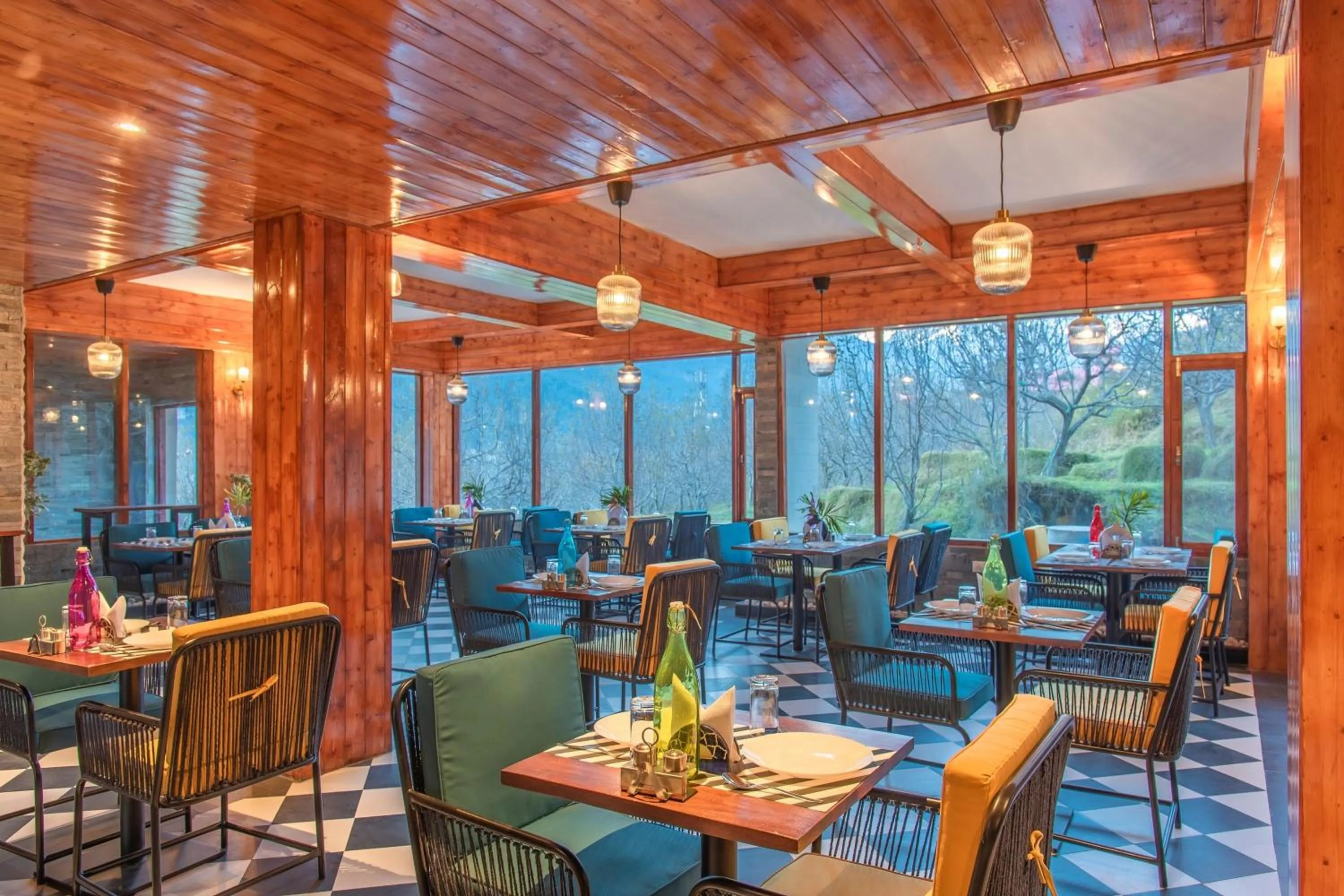 Restaurant/places to eat in Echor Himalayan Aurum Manali