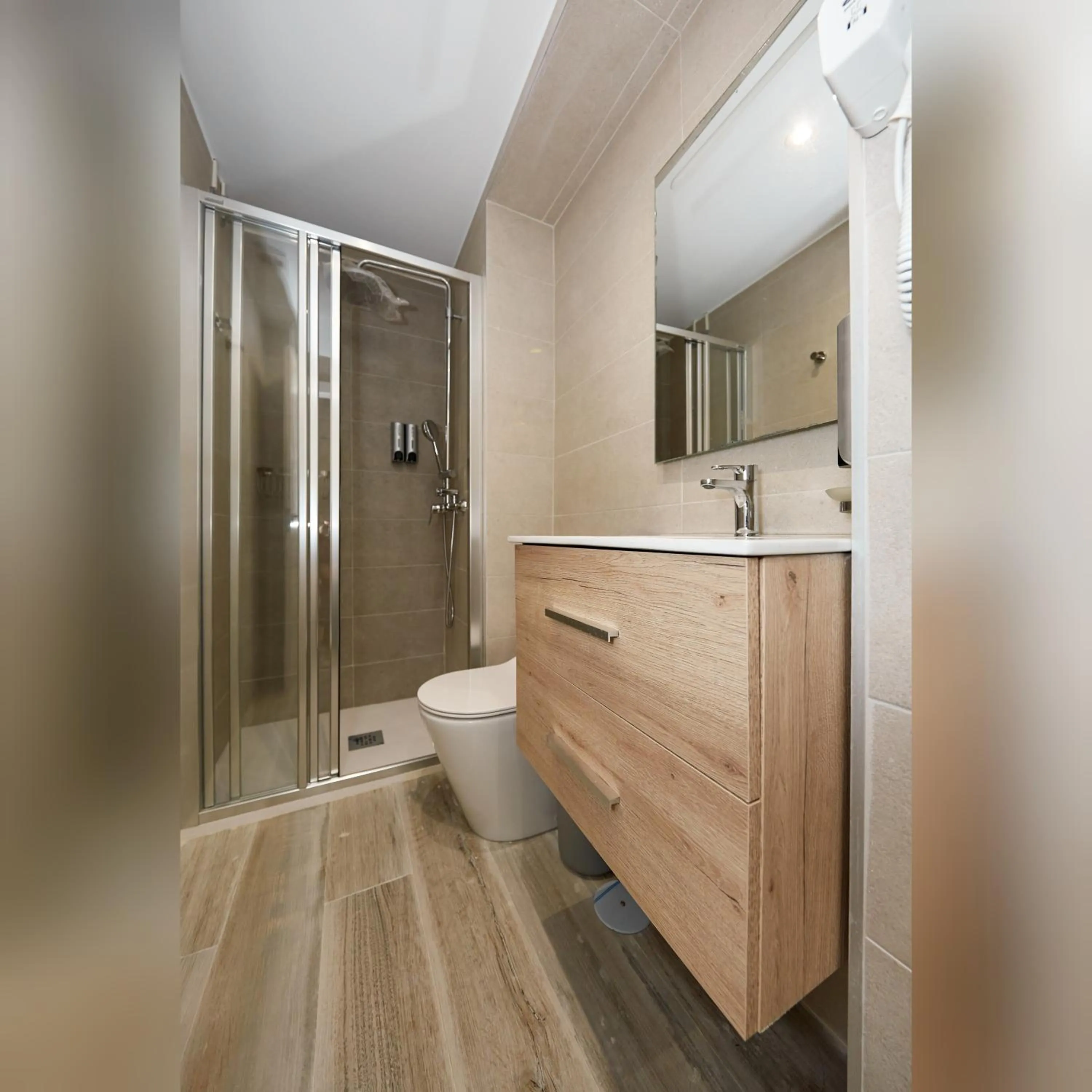 Toilet in Enmathi Alicante Benalua