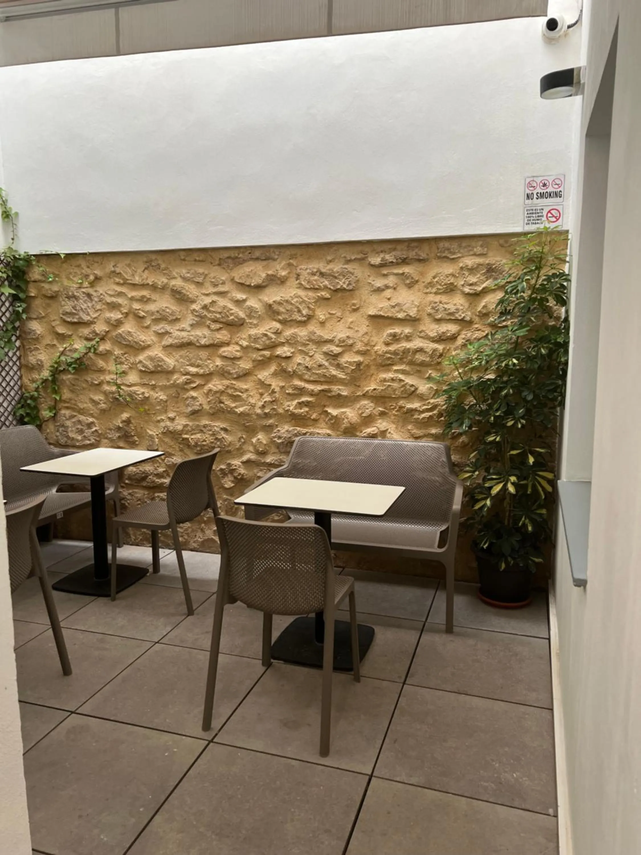 Patio in Enmathi Alicante Benalua