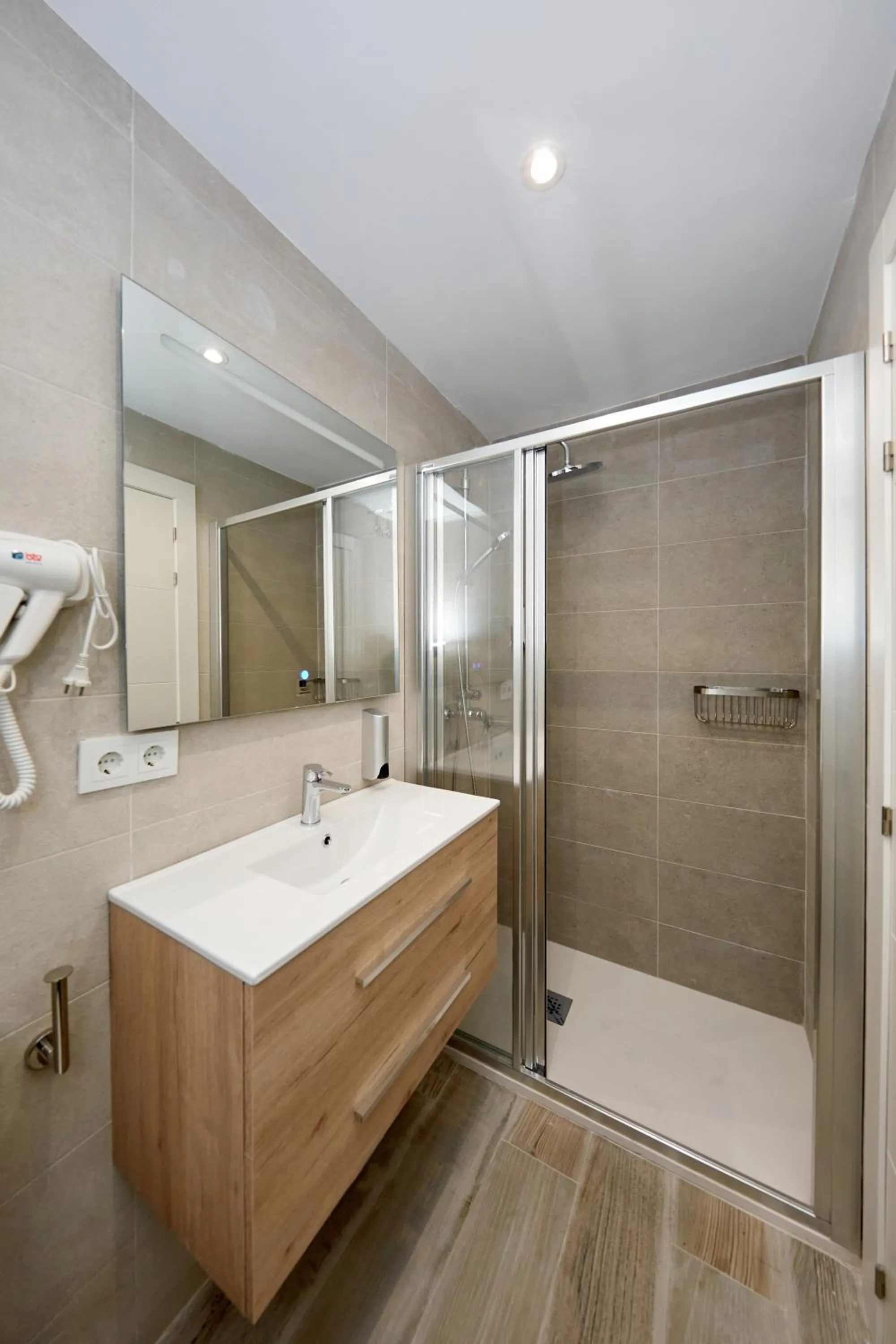 Toilet in Enmathi Alicante Benalua