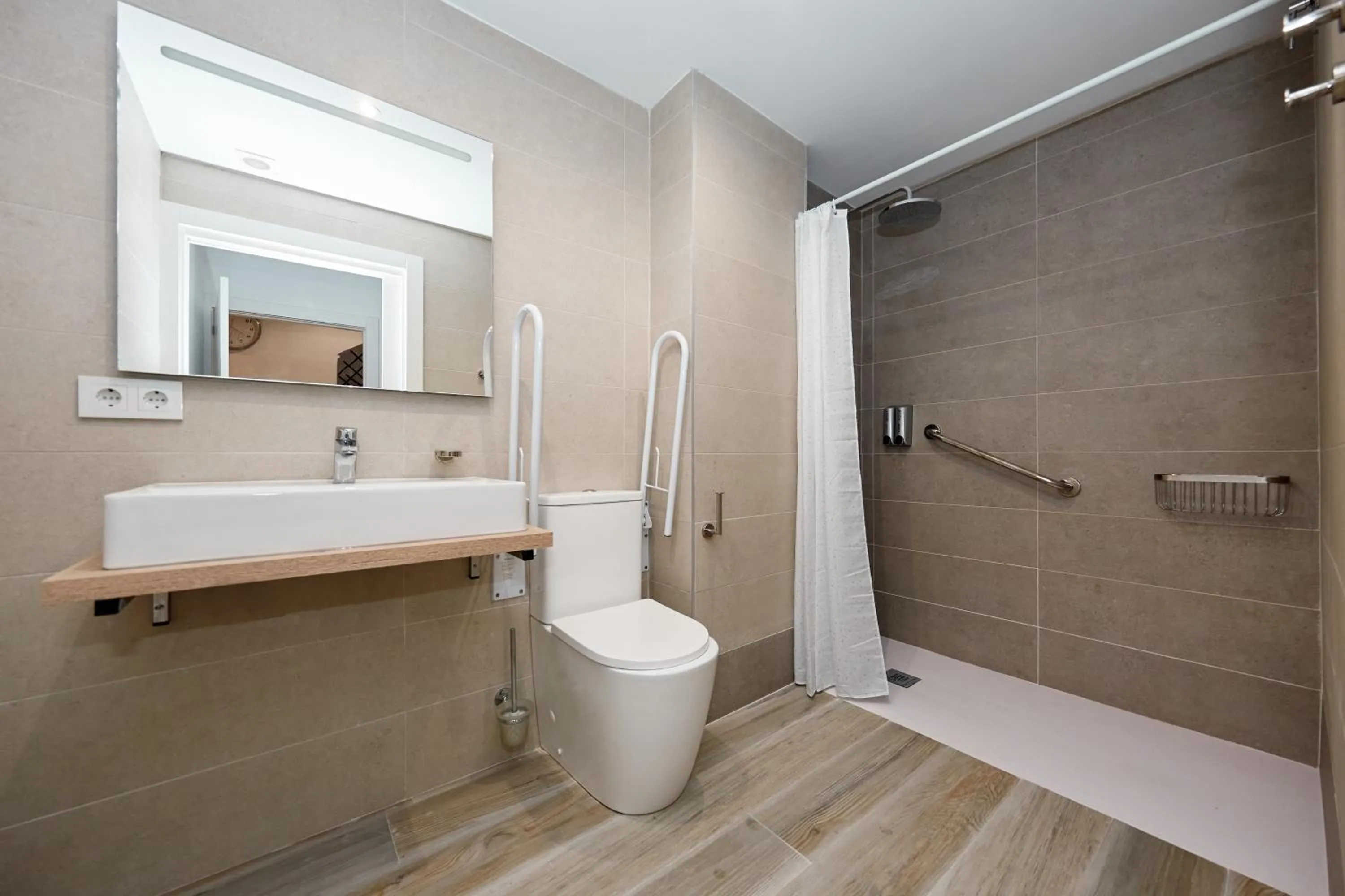 Bathroom in Enmathi Alicante Benalua