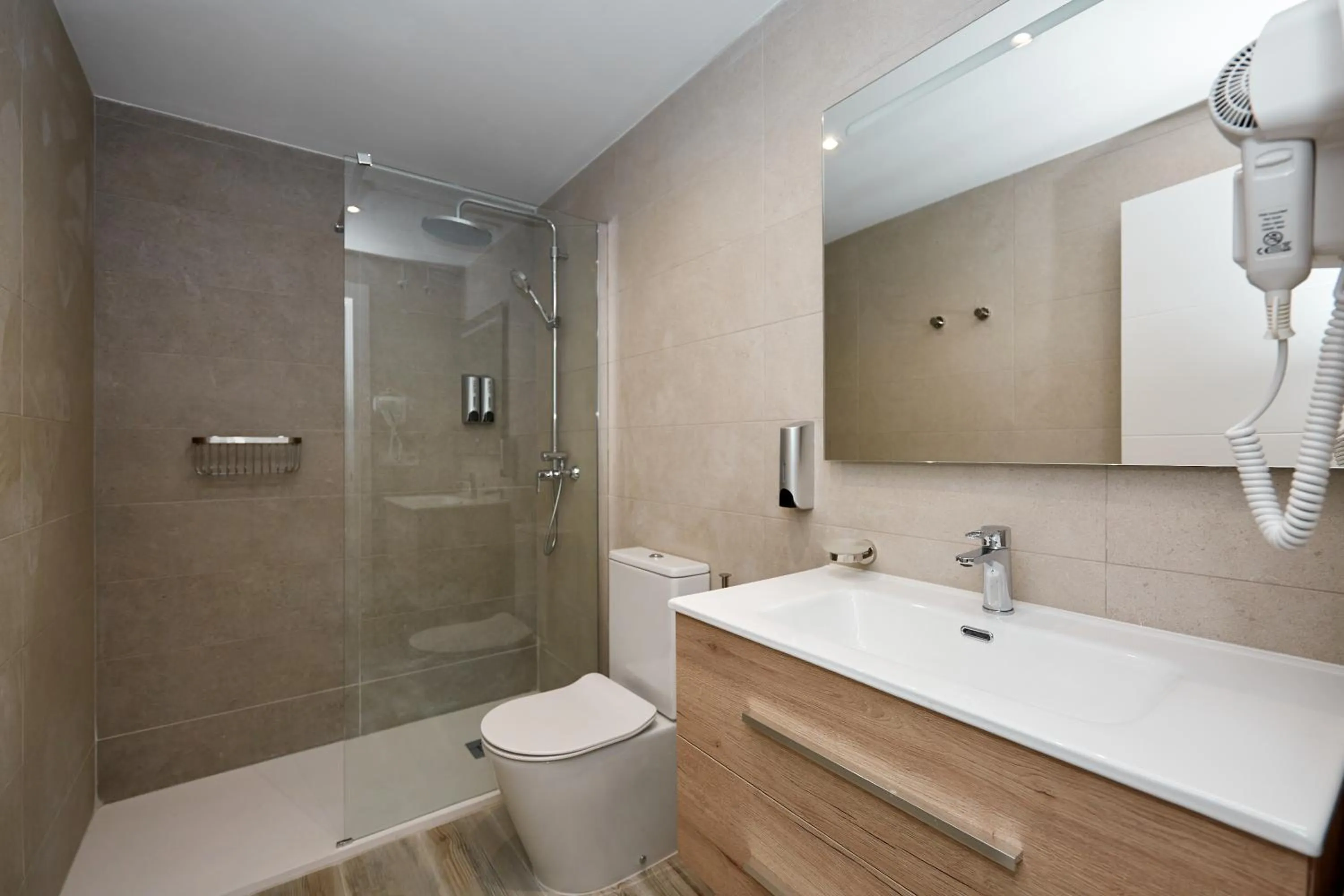 Shower in Enmathi Alicante Benalua