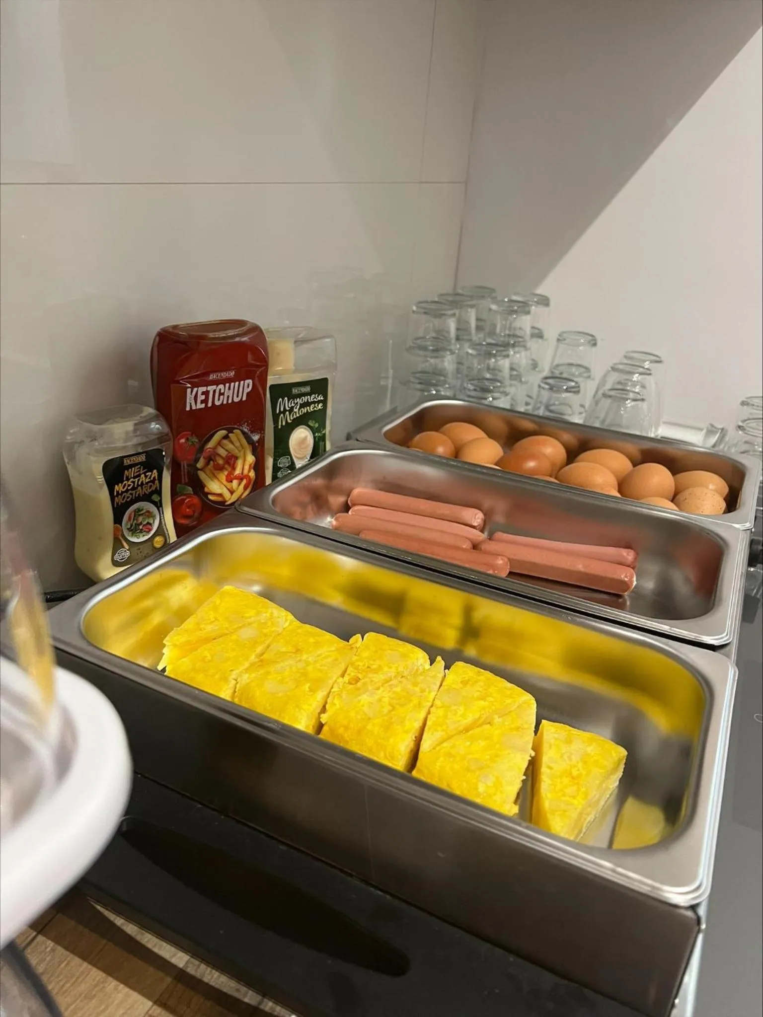 Buffet breakfast in Enmathi Alicante Benalua