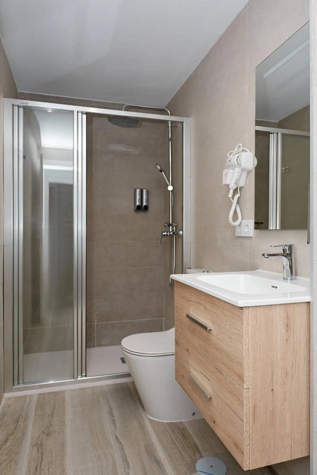 Toilet in Enmathi Alicante Benalua