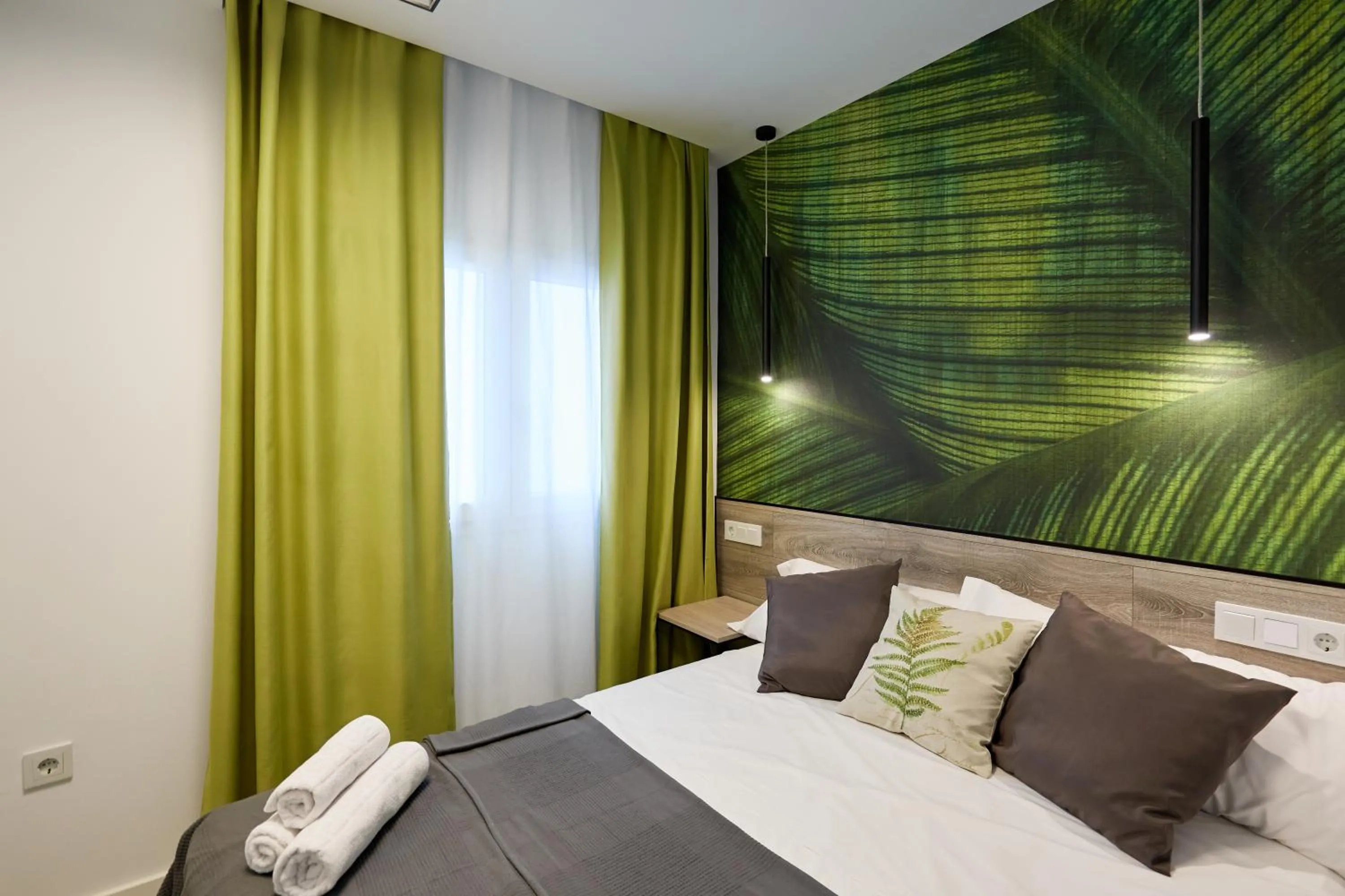 Bed in Enmathi Alicante Benalua